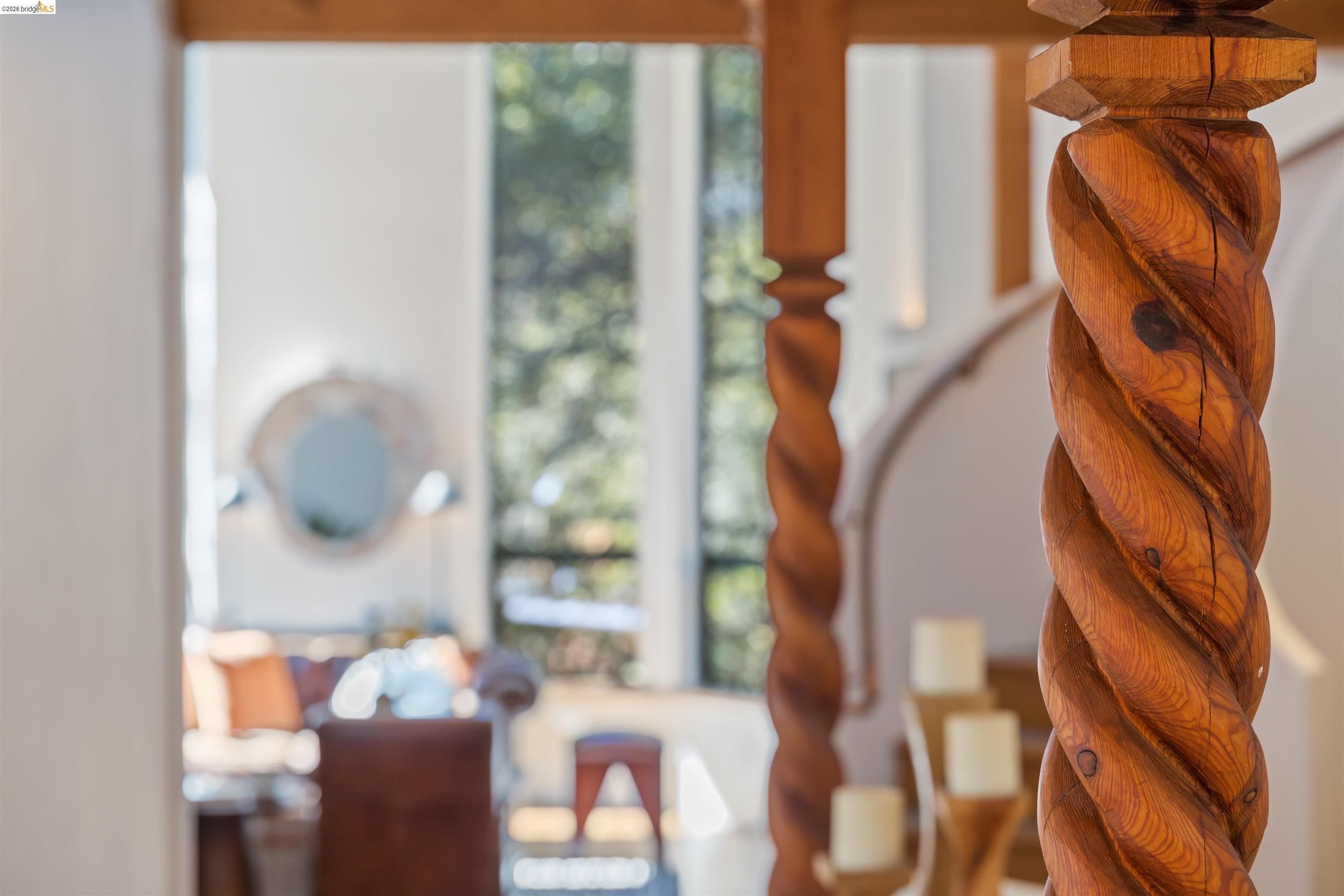 1102 Grand View Drive