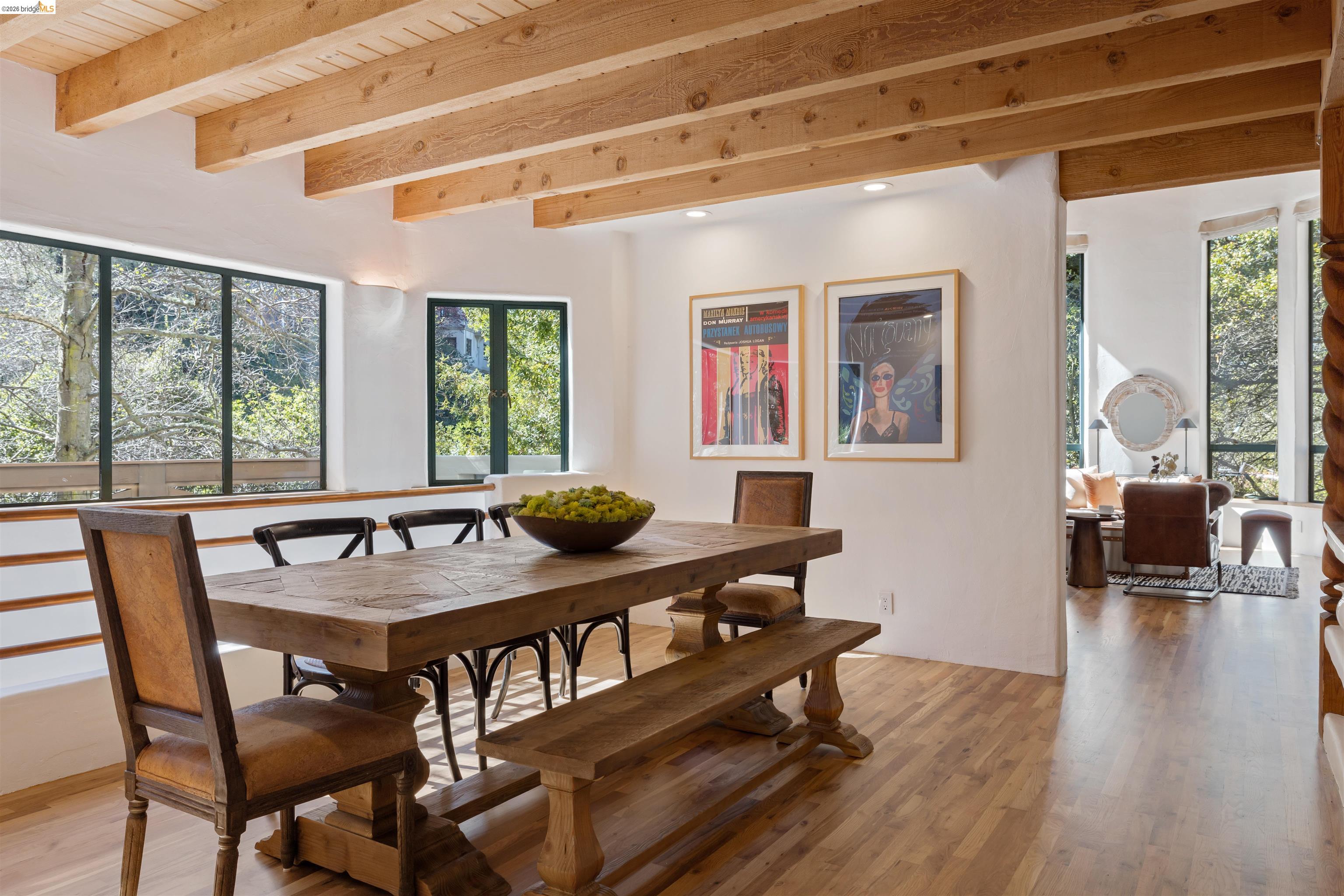 1102 Grand View Drive