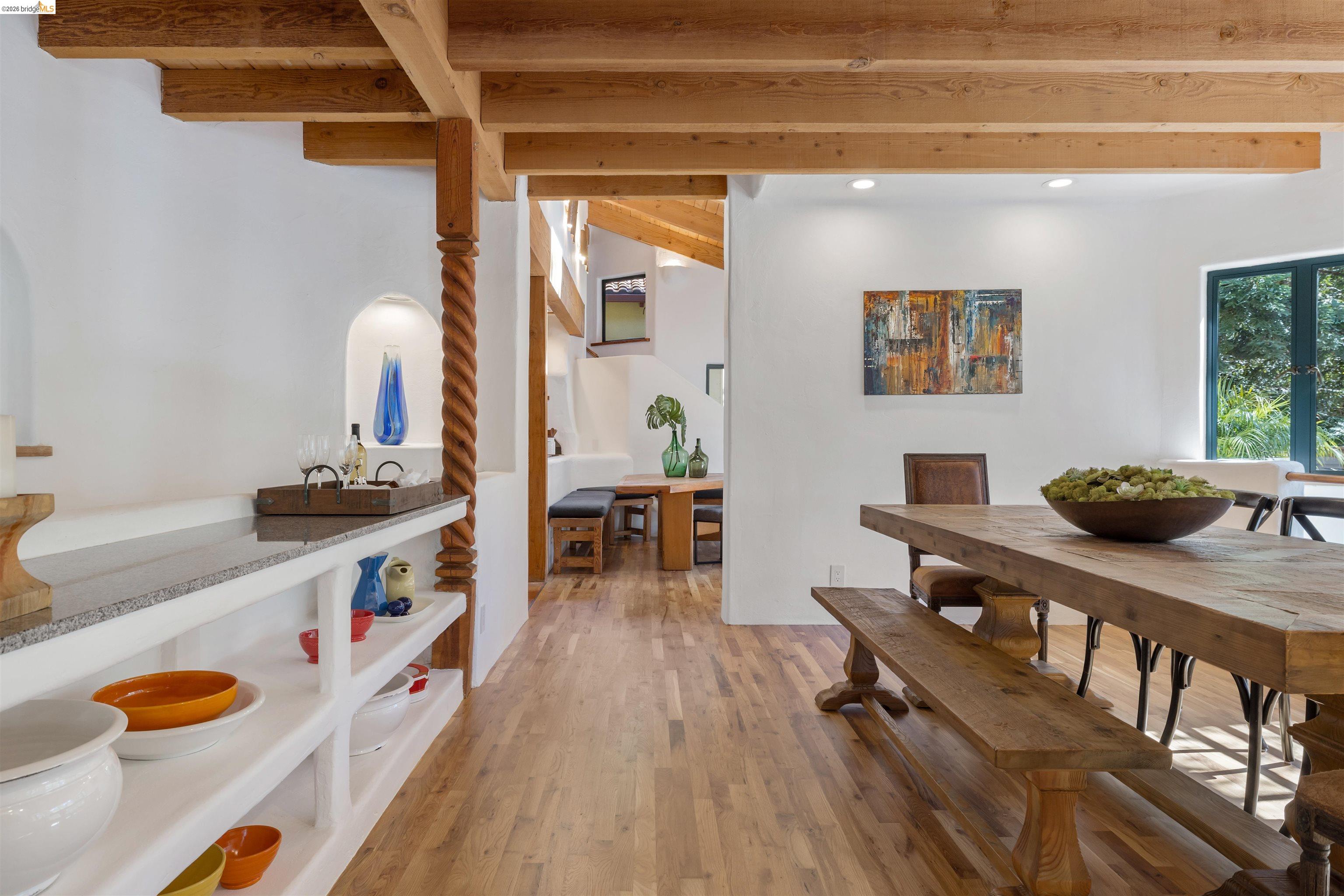 1102 Grand View Drive