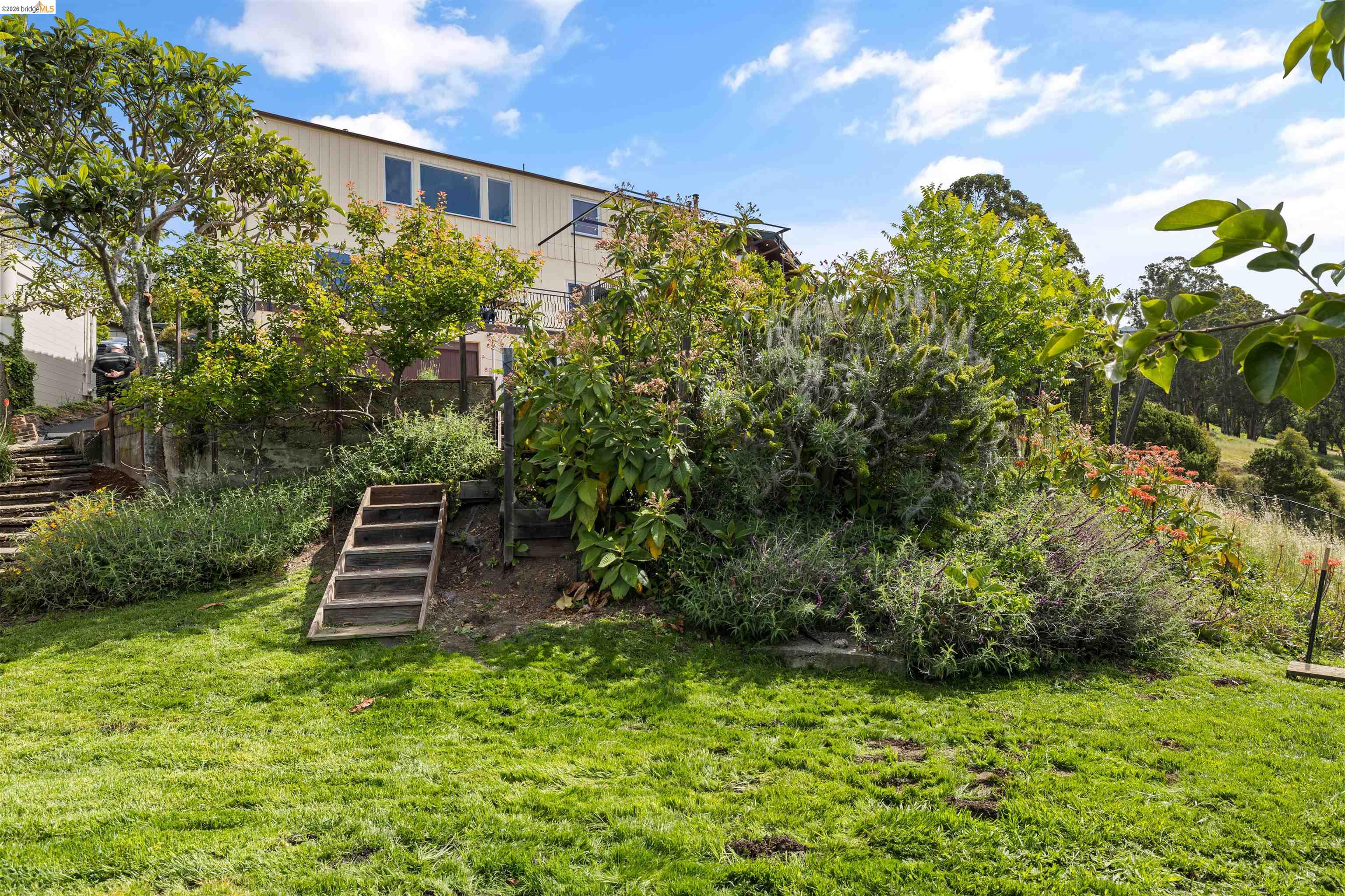 1530 Campus Dr