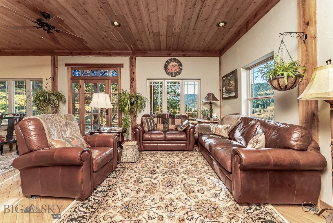 4090 Trail Creek Road