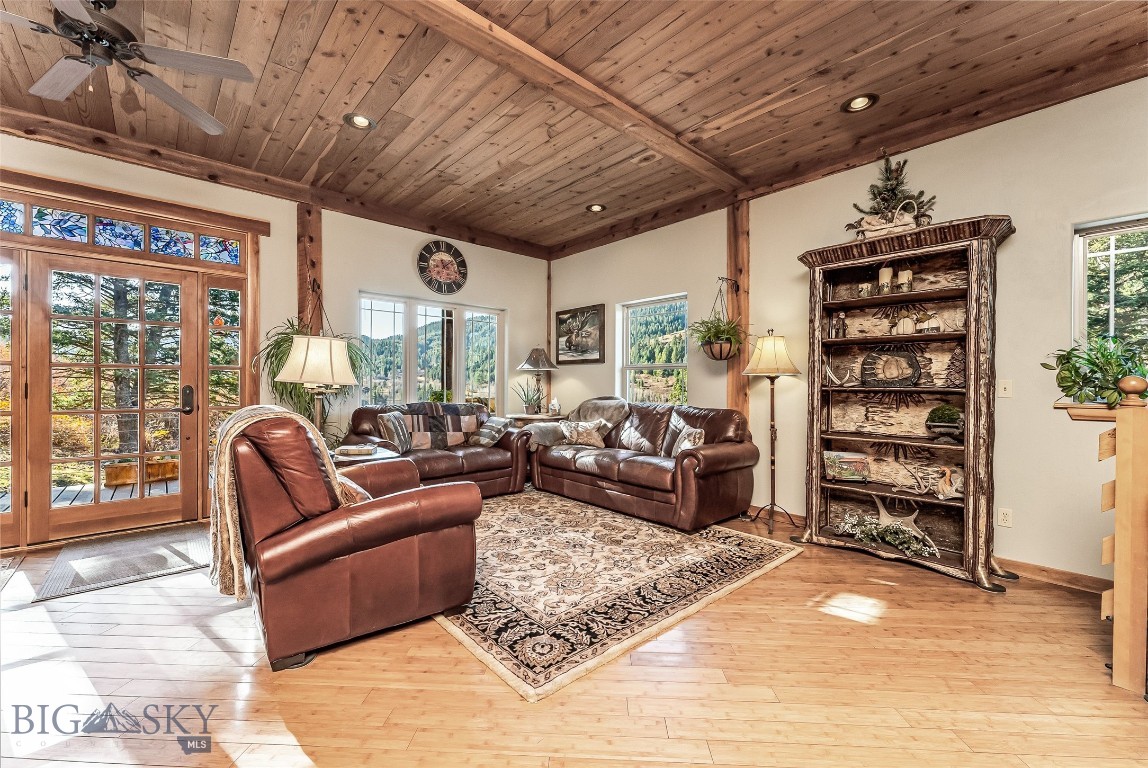 4090 Trail Creek Road