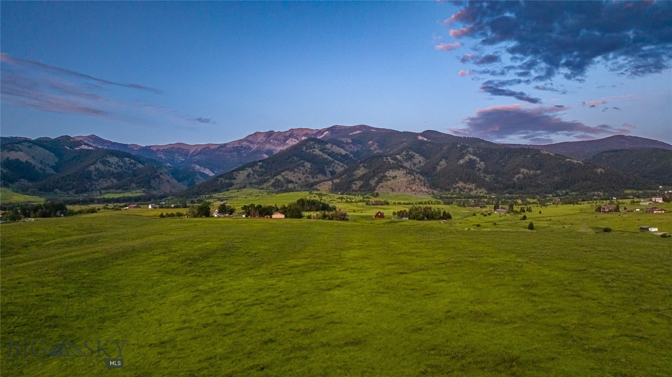 Lot 1 VisAlora Lane