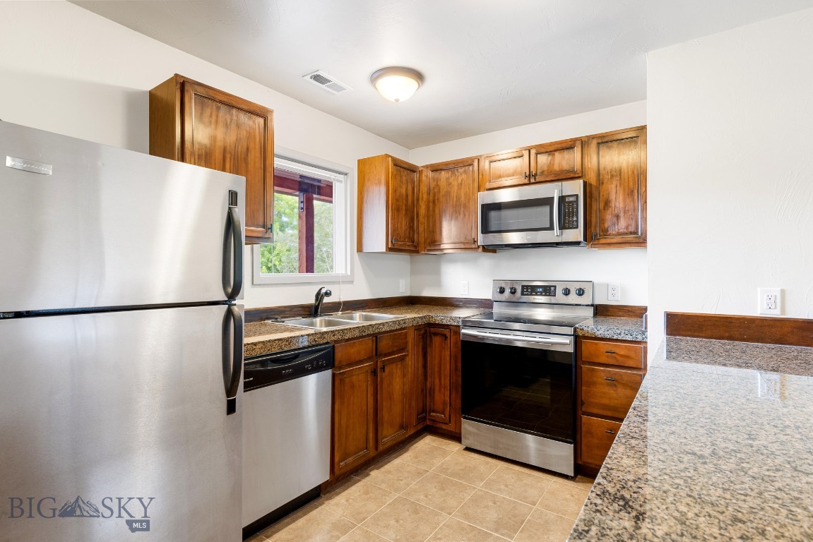 734 S 23rd Avenue 5
