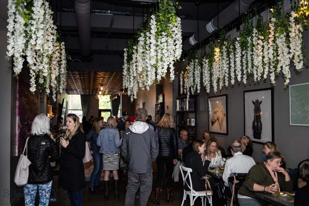 Restaurant Group With Excellent Reputation and Highly Profitable