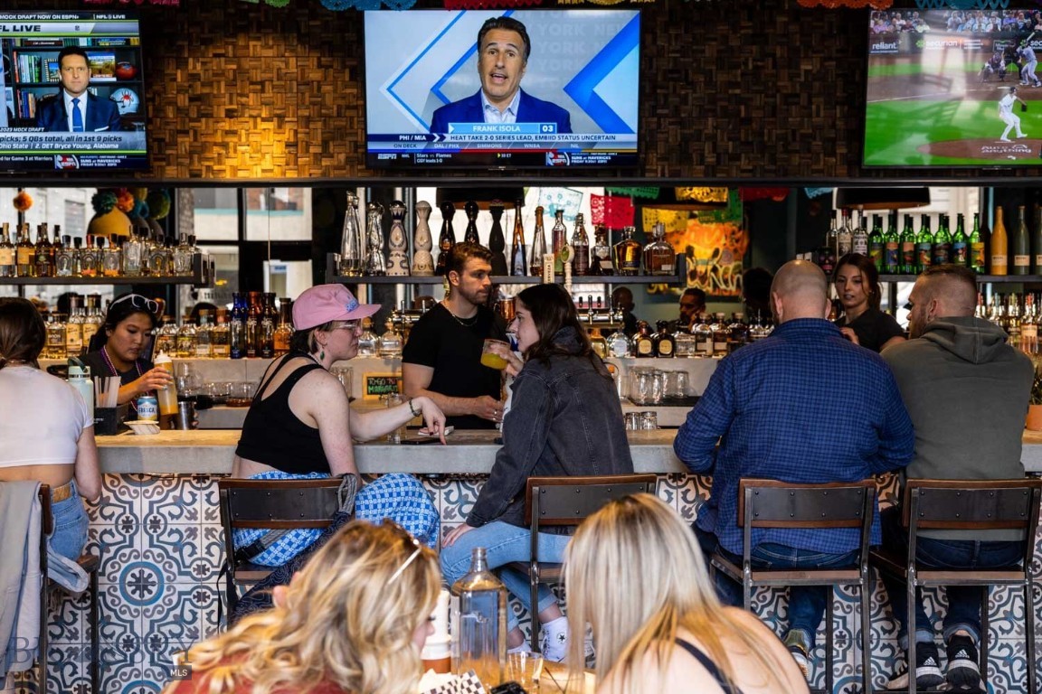 Restaurant Group With Excellent Reputation and Highly Profitable