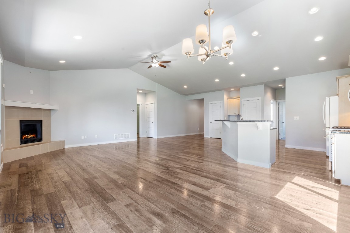 604 Talon Way