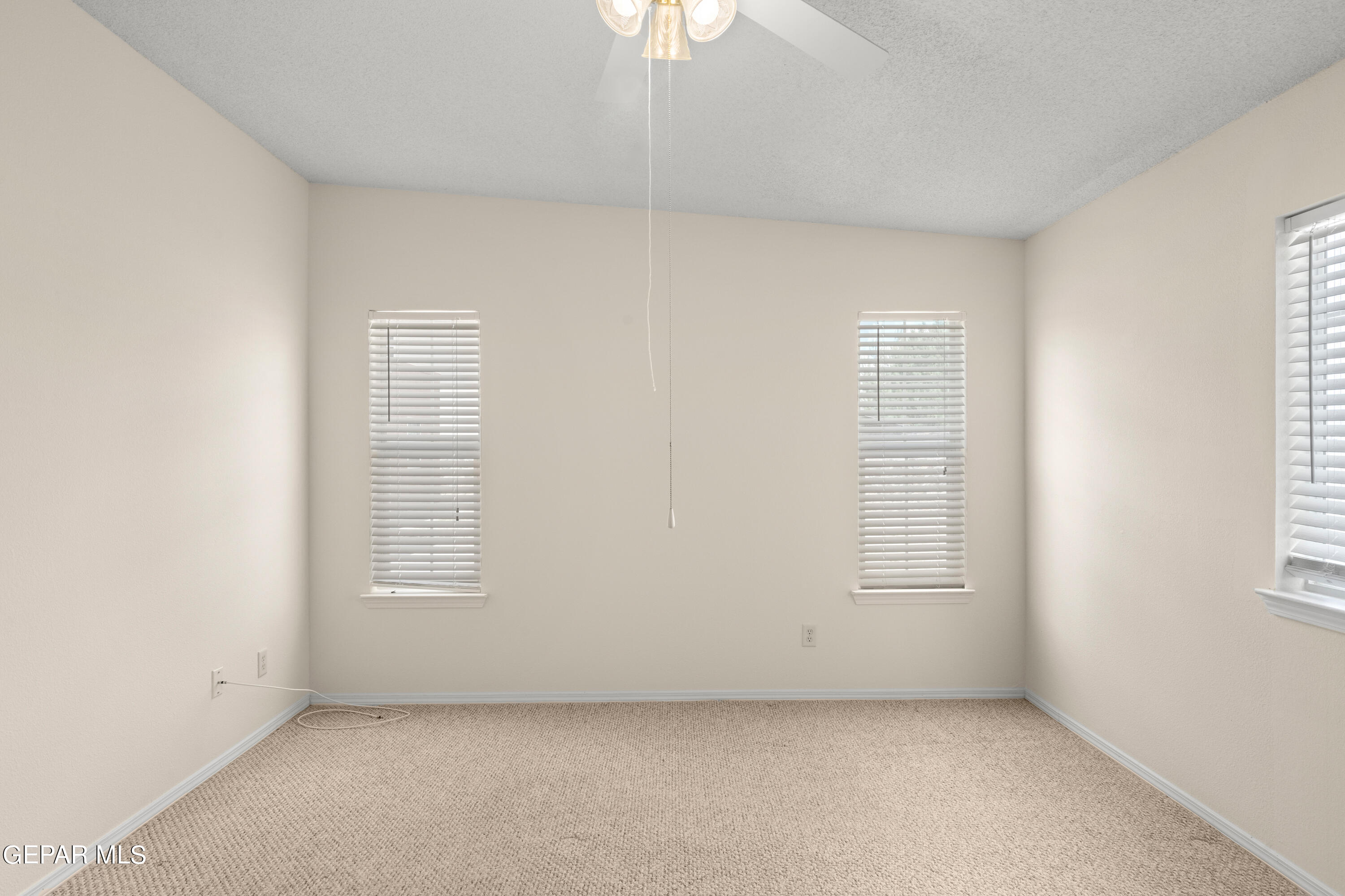 6020 VALLE ESPANOLA Lane
