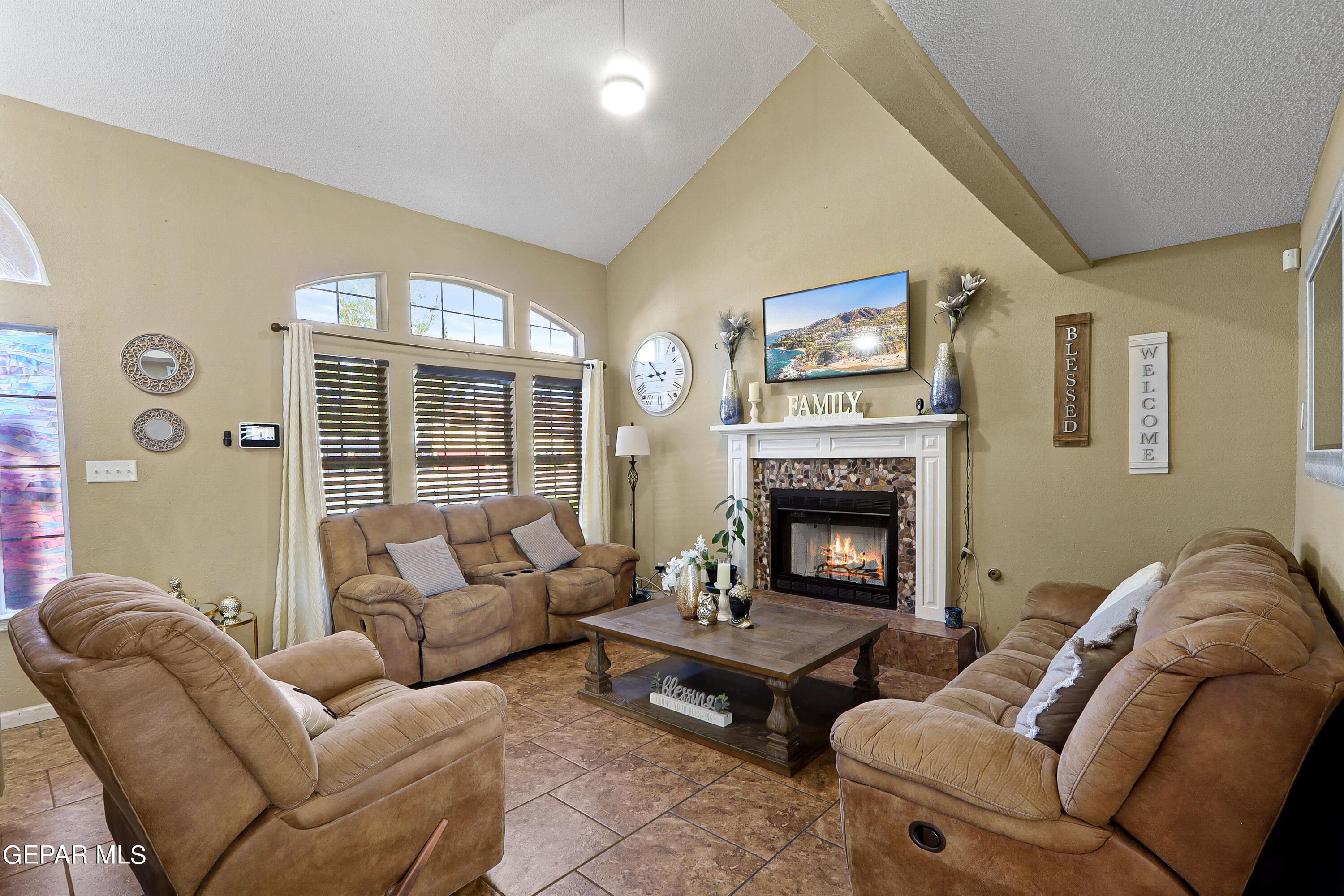 3124 Tierra Agave Drive
