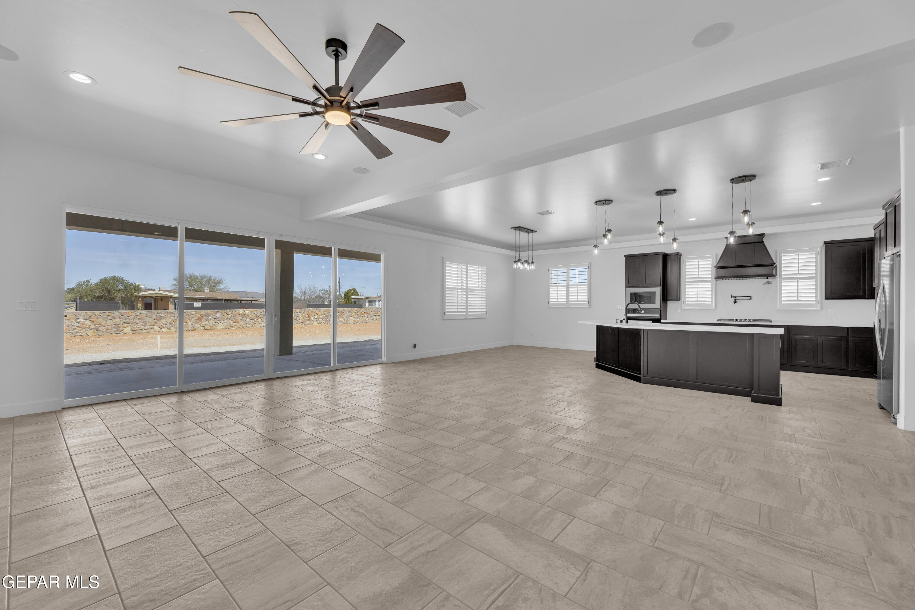 15011 Hinojos Avenue