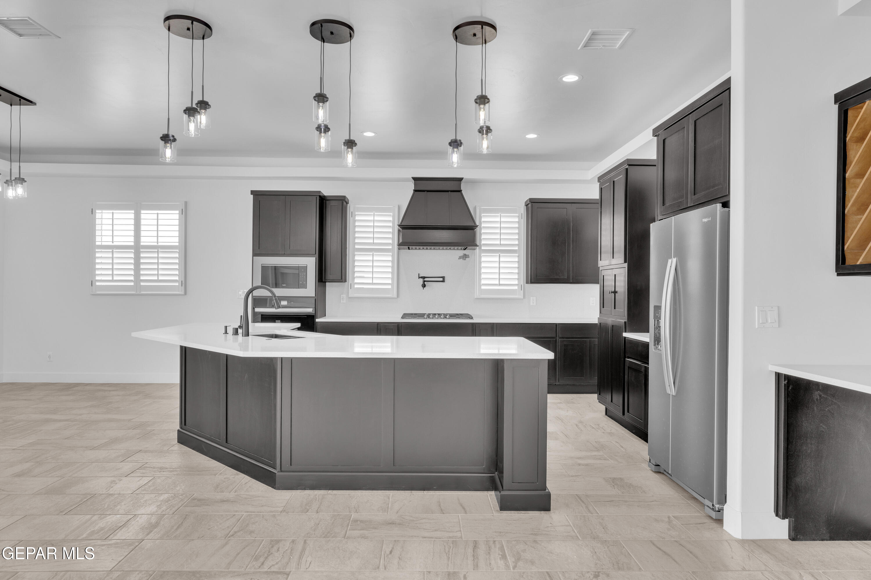 15011 Hinojos Avenue