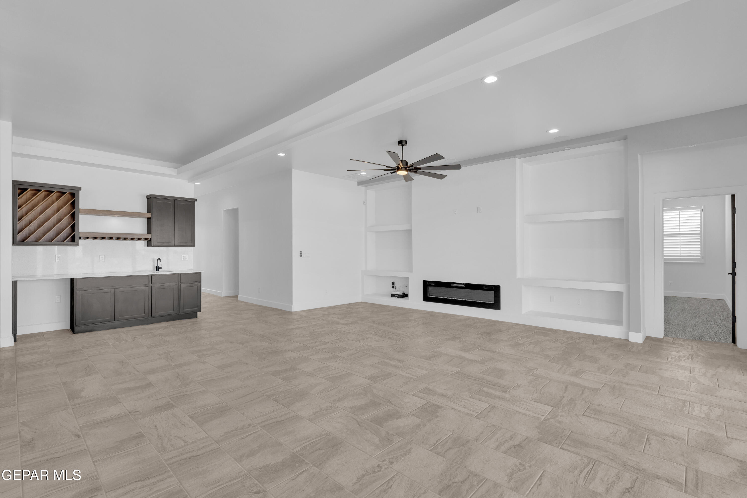 15011 Hinojos Avenue