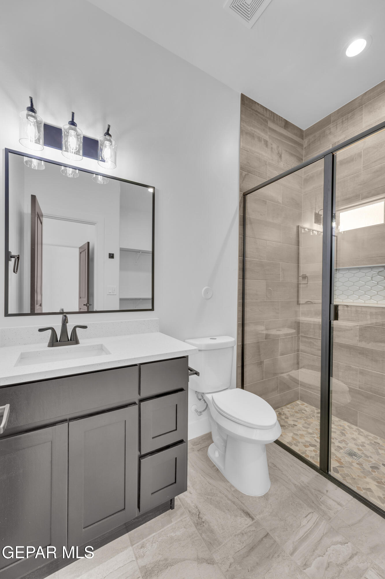 15011 Hinojos Avenue