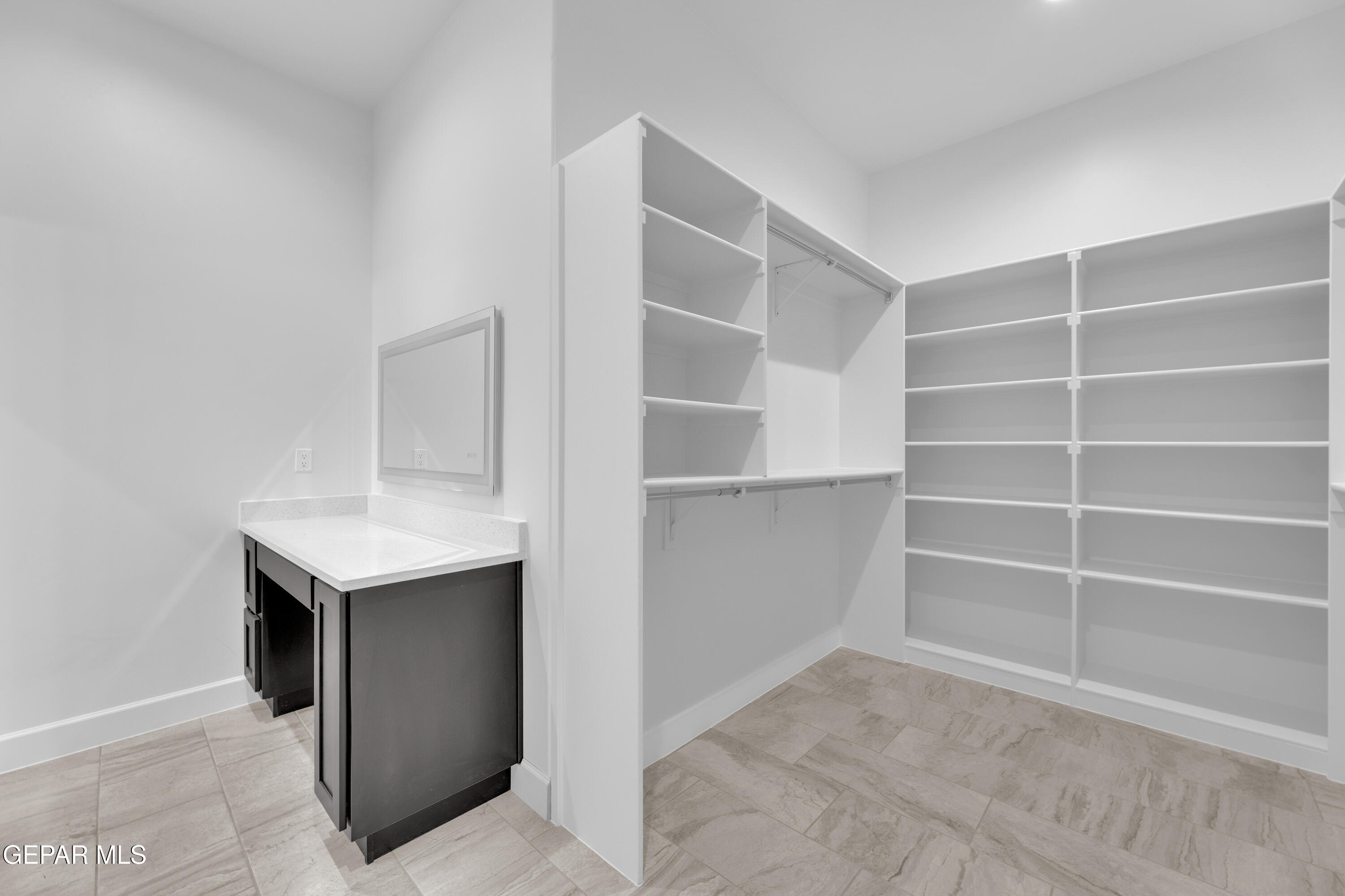15011 Hinojos Avenue