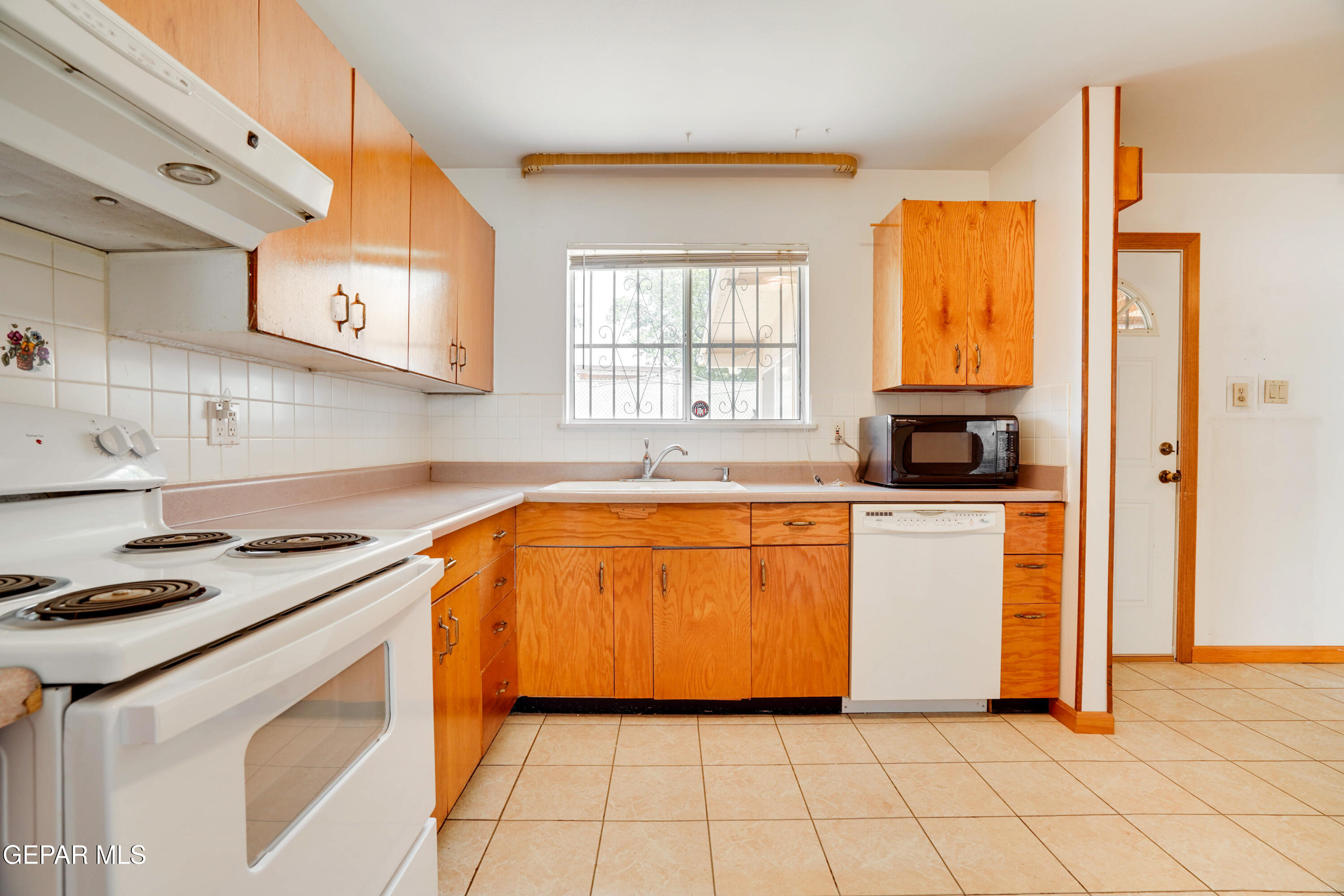 10317 Wilshire Drive
