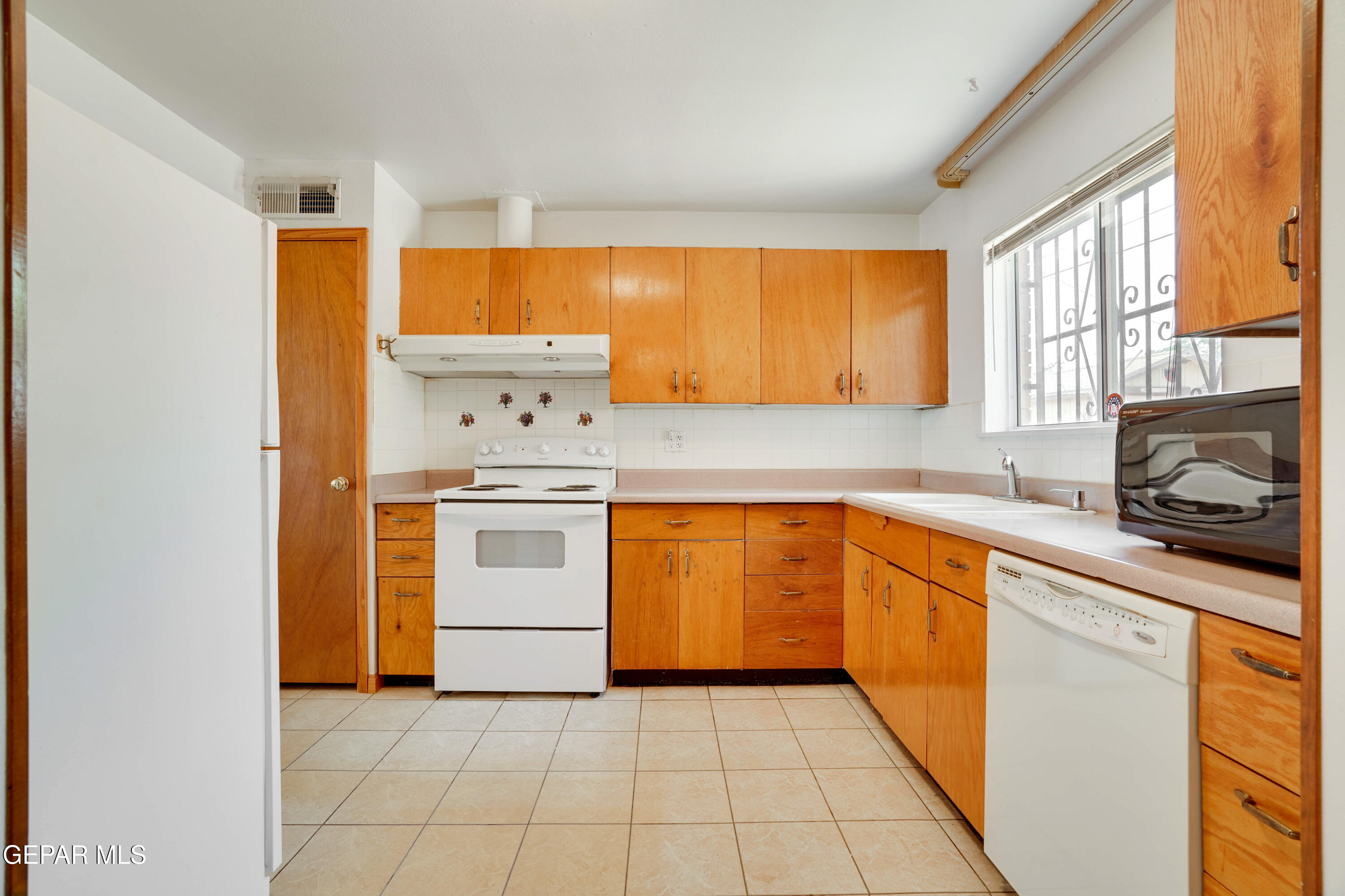 10317 Wilshire Drive
