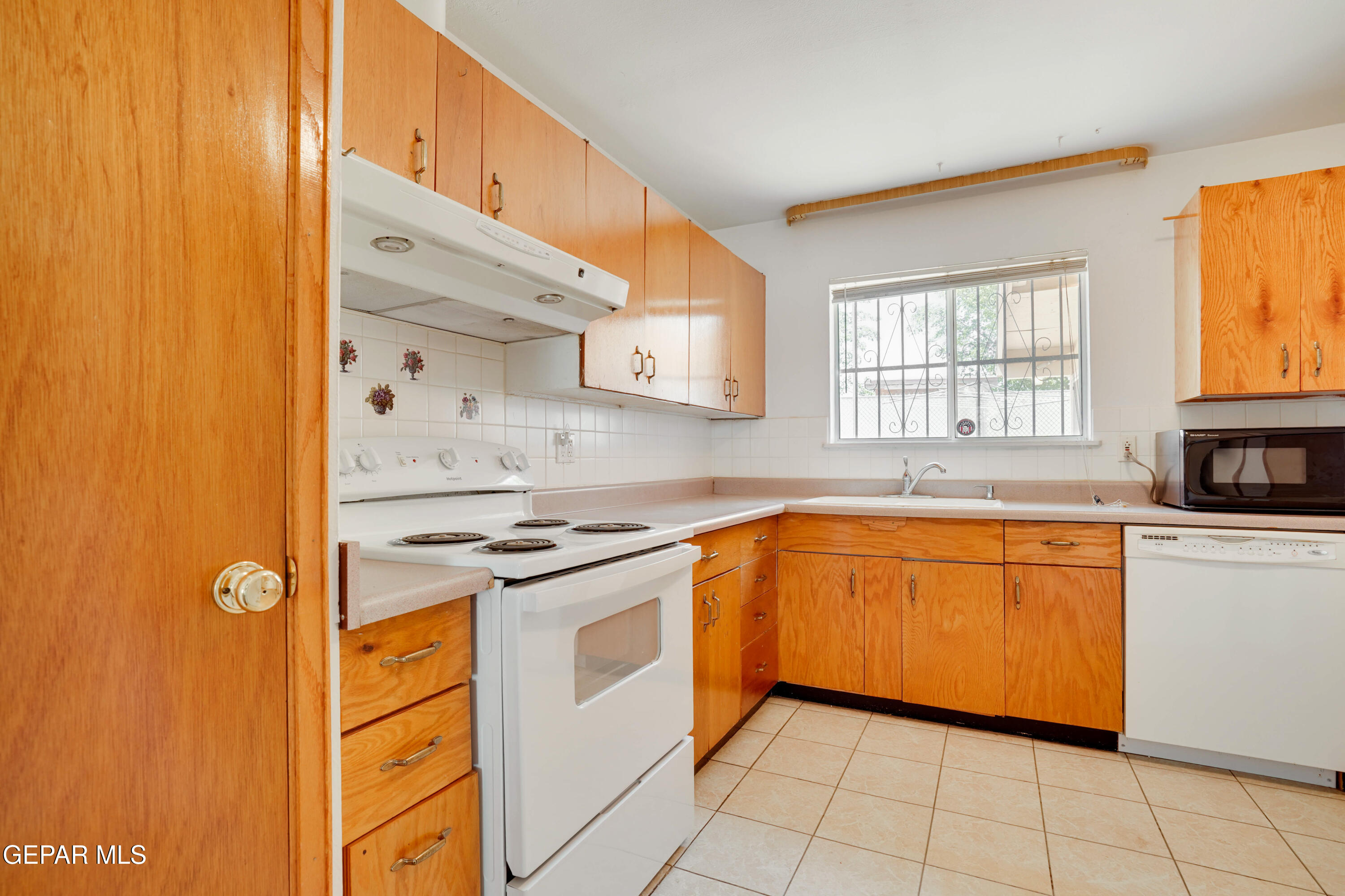 10317 Wilshire Drive