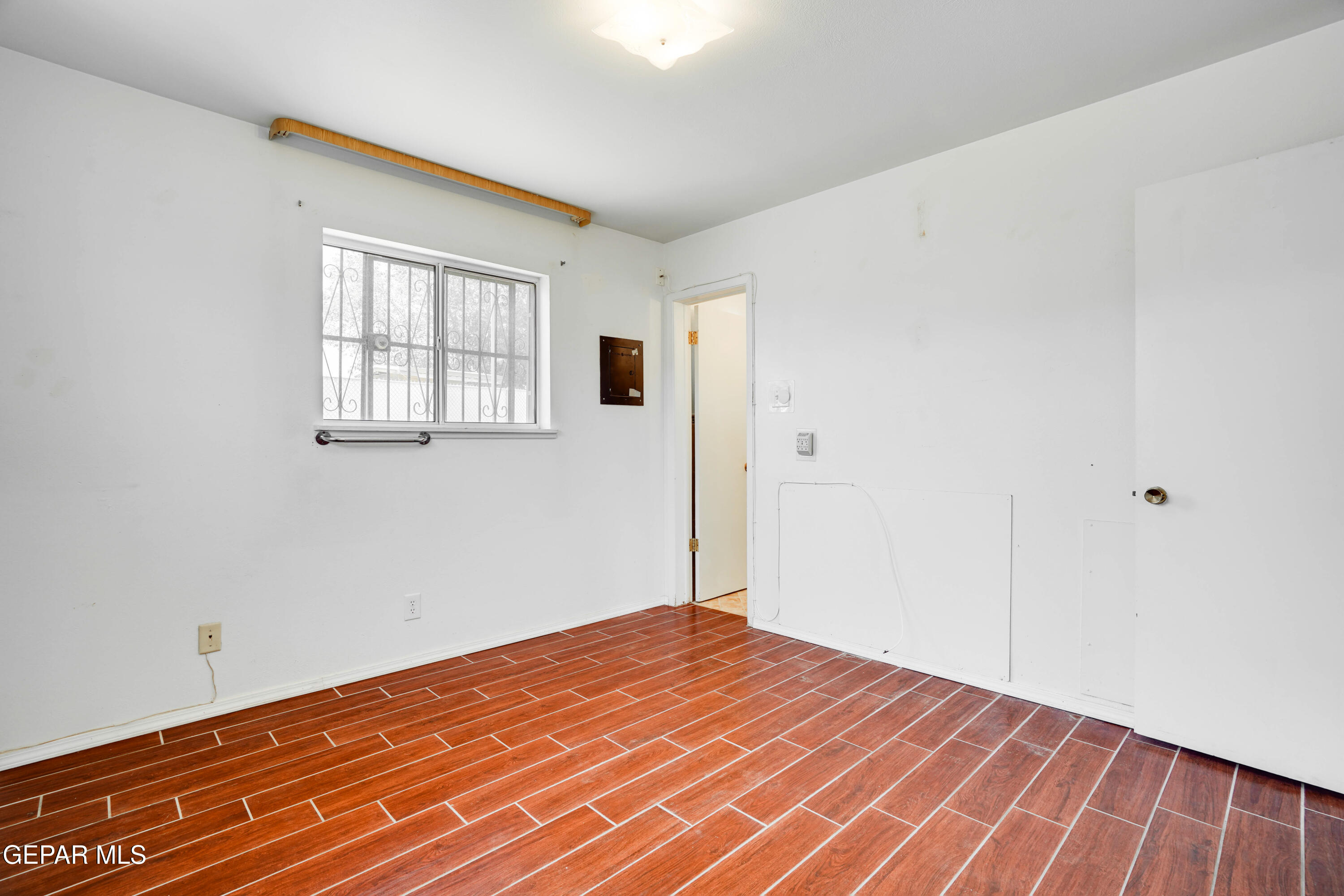 10317 Wilshire Drive