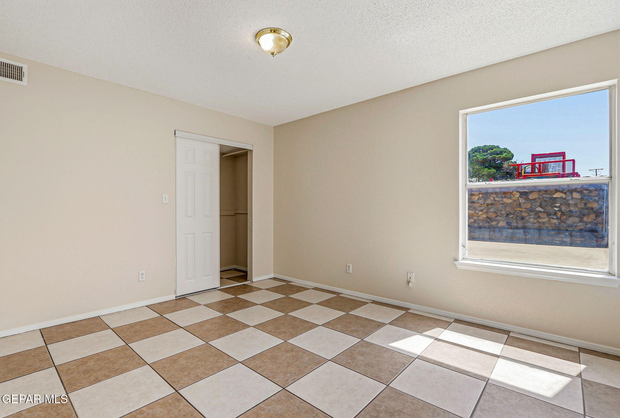3432 CHICKASAW Drive