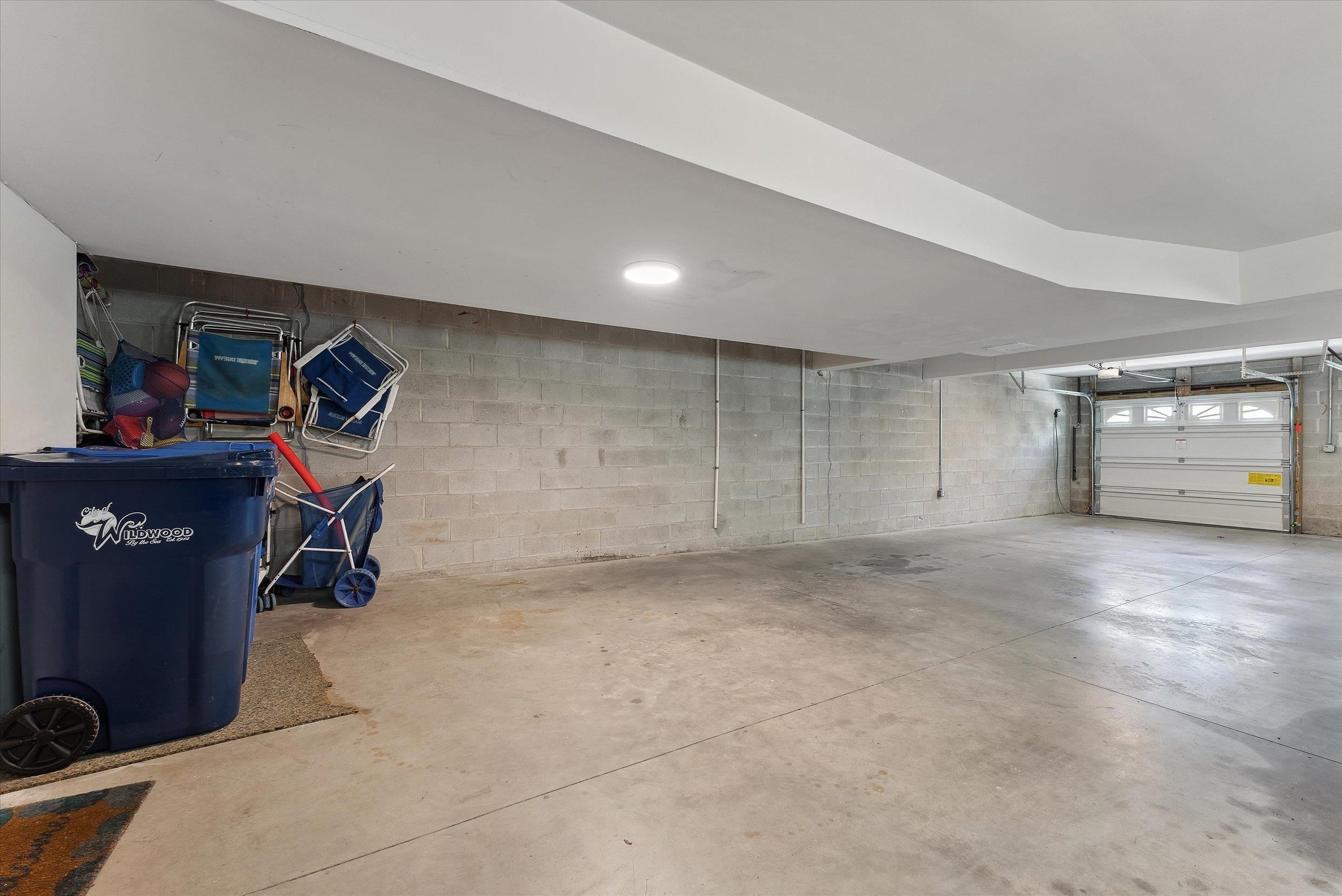 4712 Atlantic Avenue Unit: 104