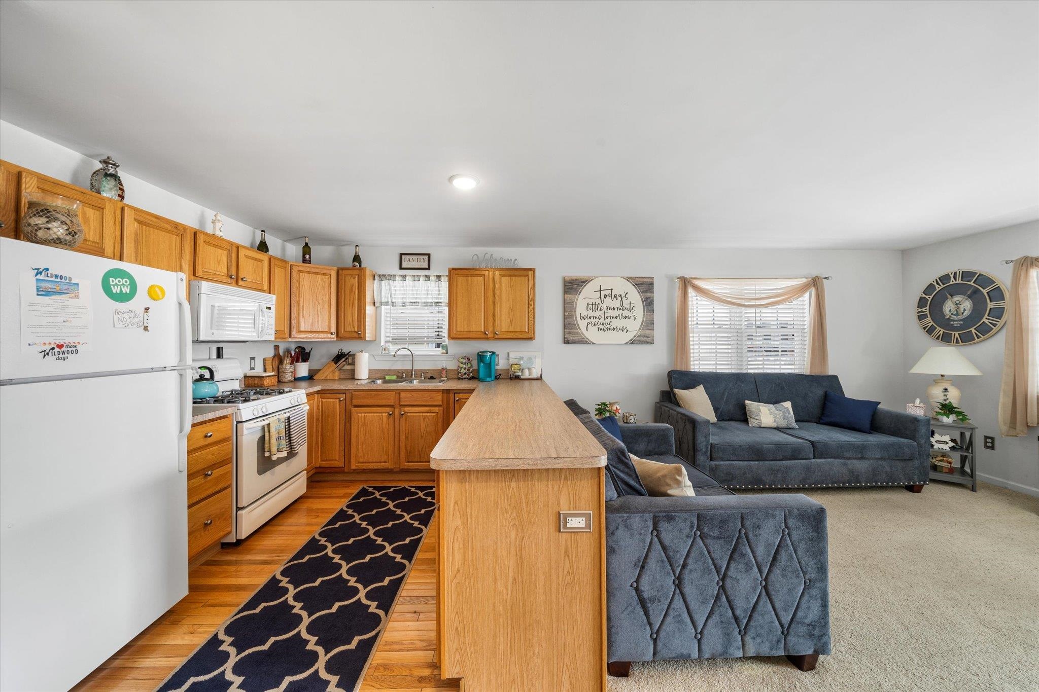 4712 Atlantic Avenue Unit: 104