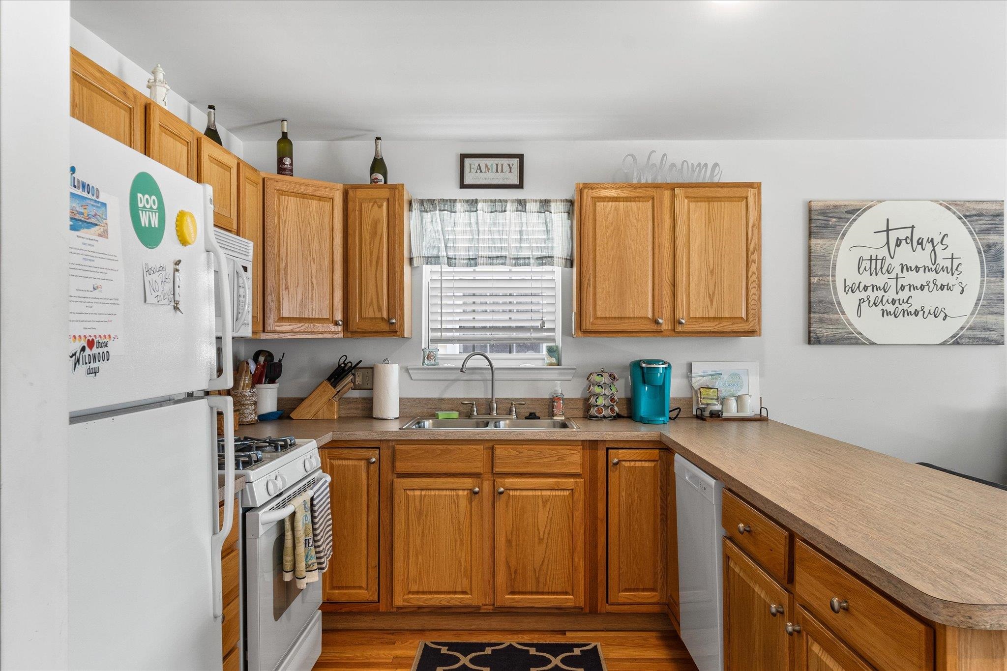 4712 Atlantic Avenue Unit: 104