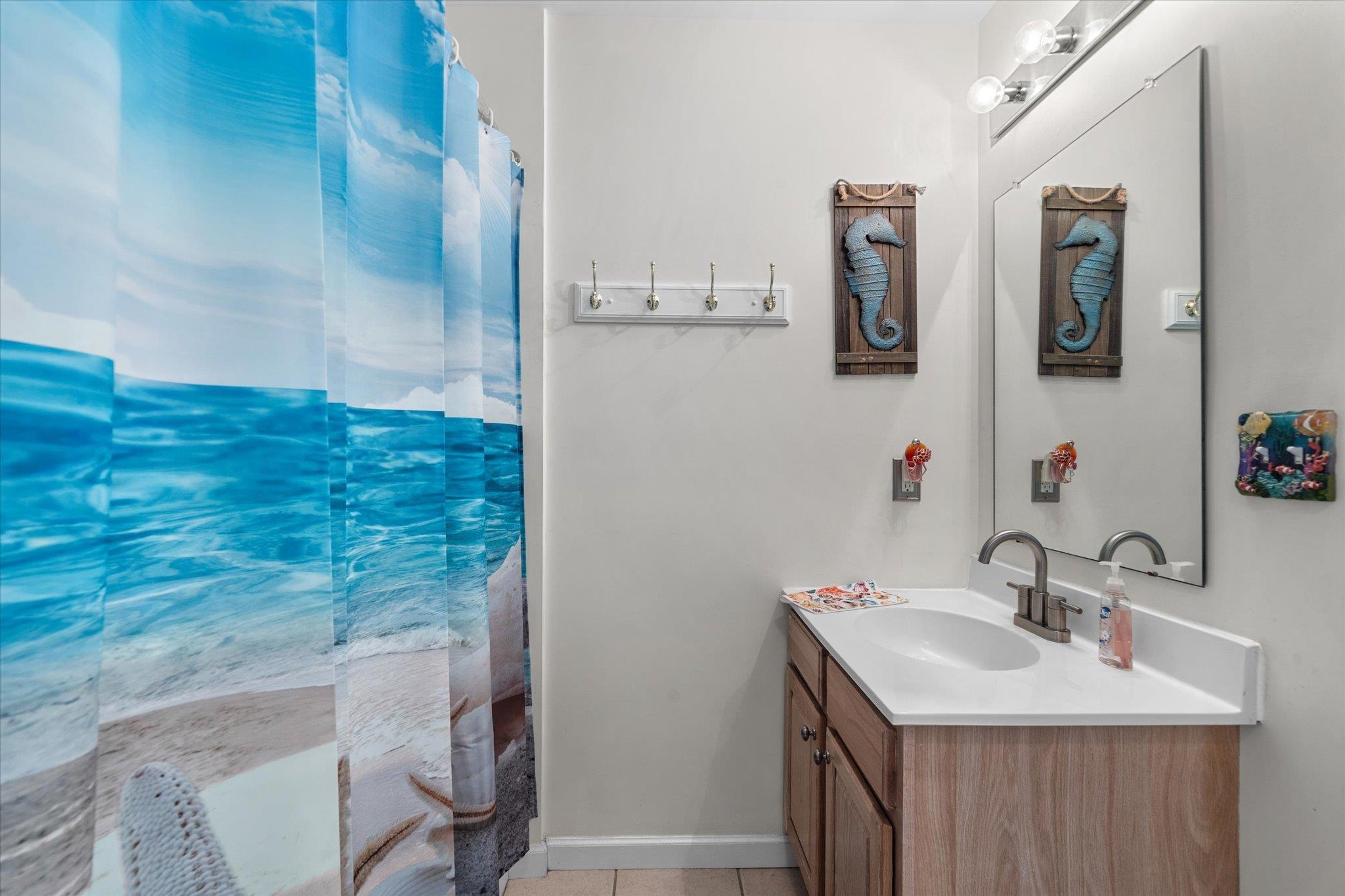 4712 Atlantic Avenue Unit: 104