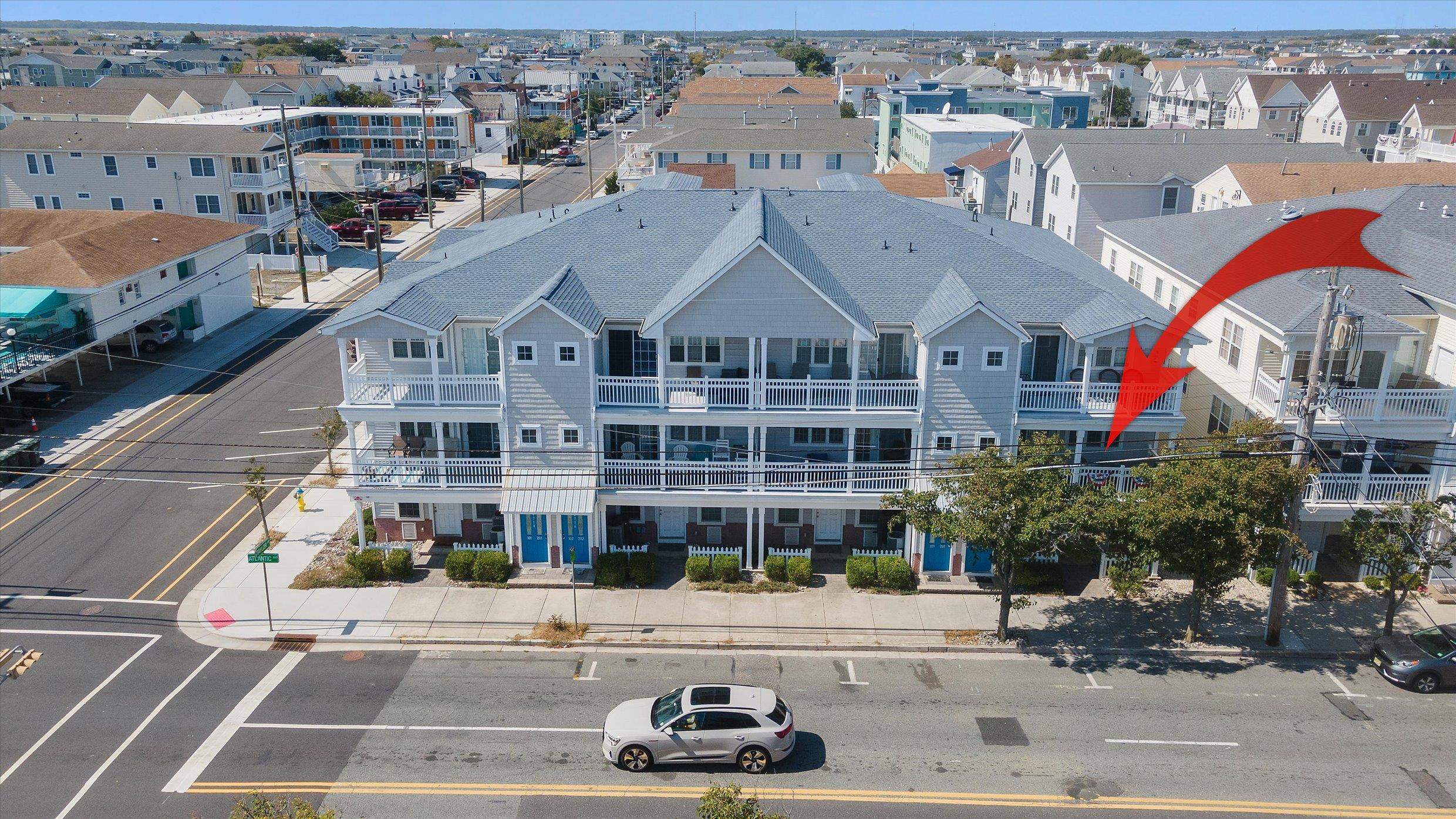 4712 Atlantic Avenue Unit: 104