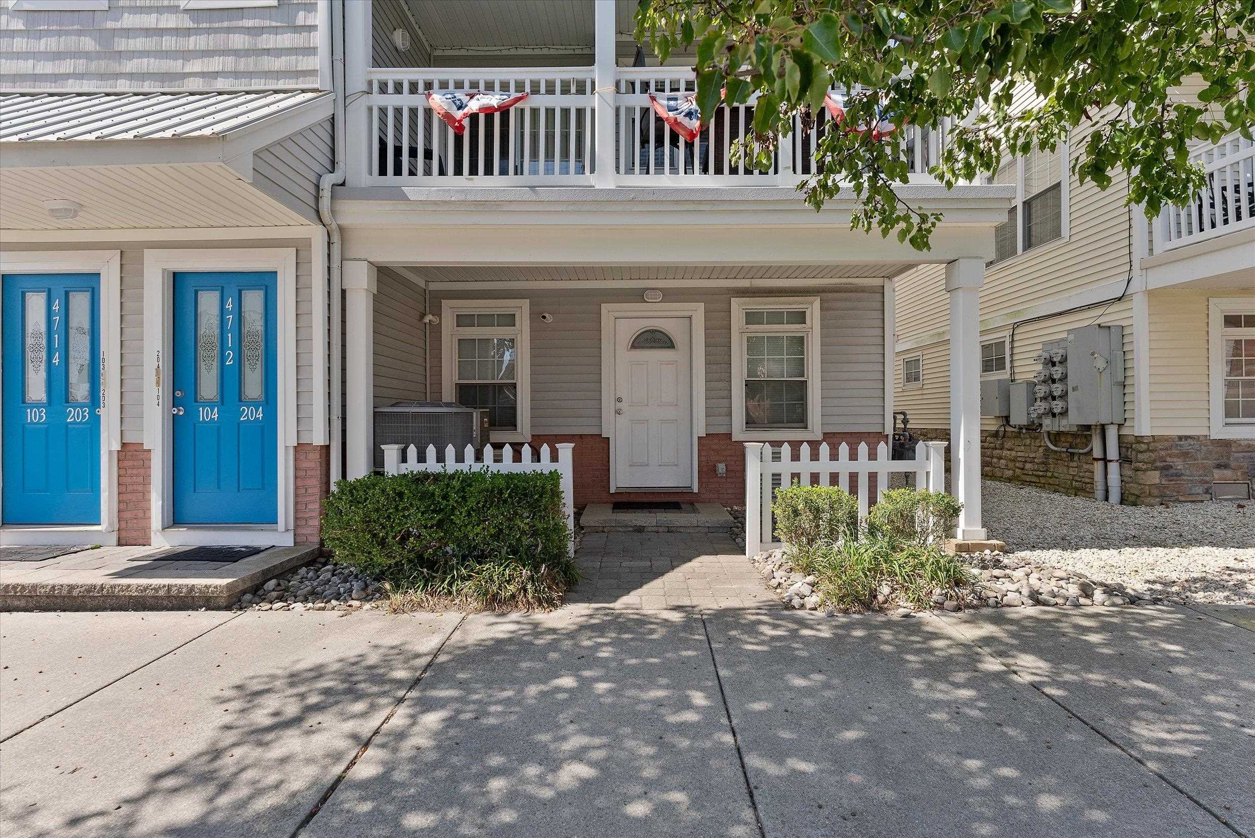 4712 Atlantic Avenue Unit: 104