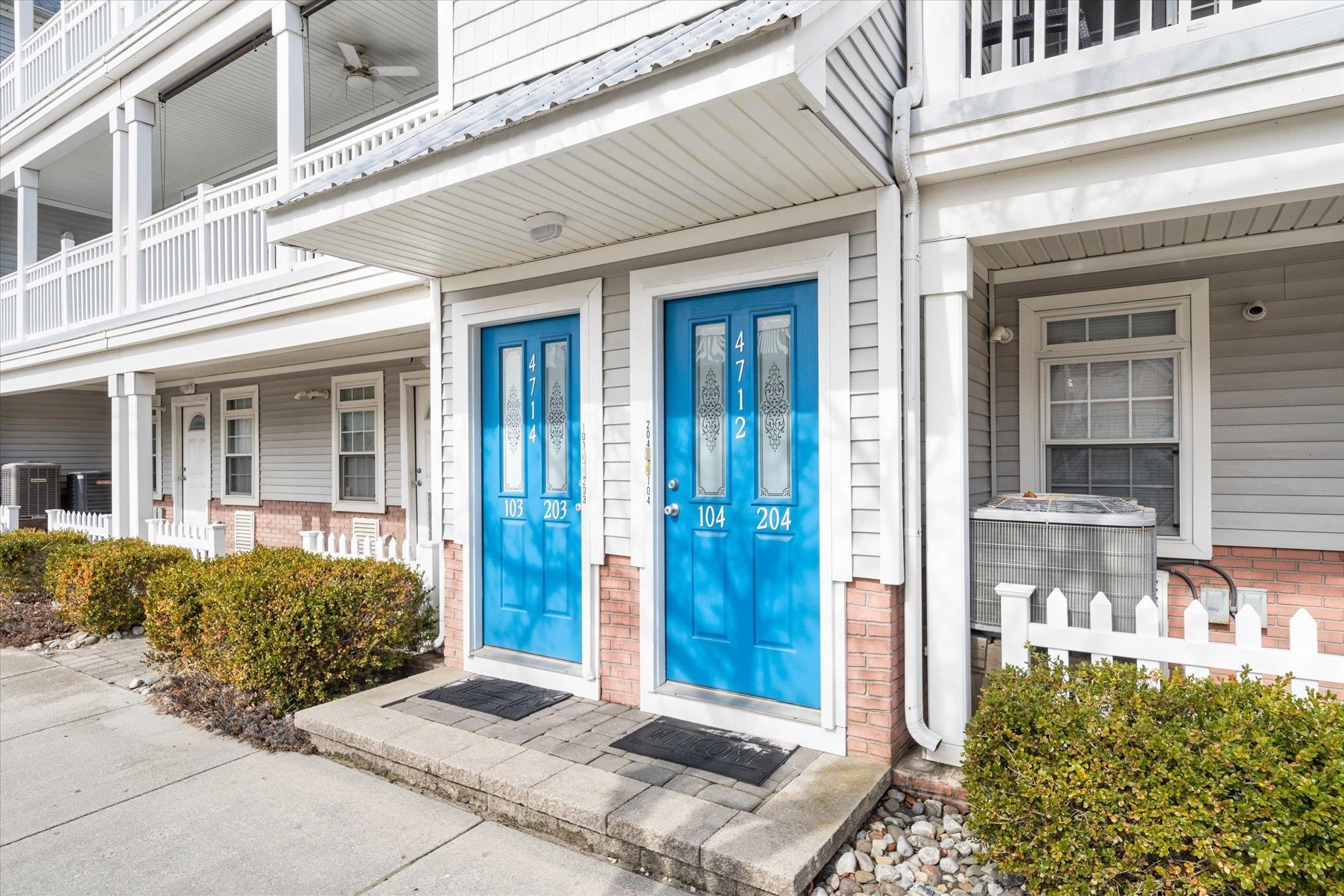 4712 Atlantic Avenue Unit: 104