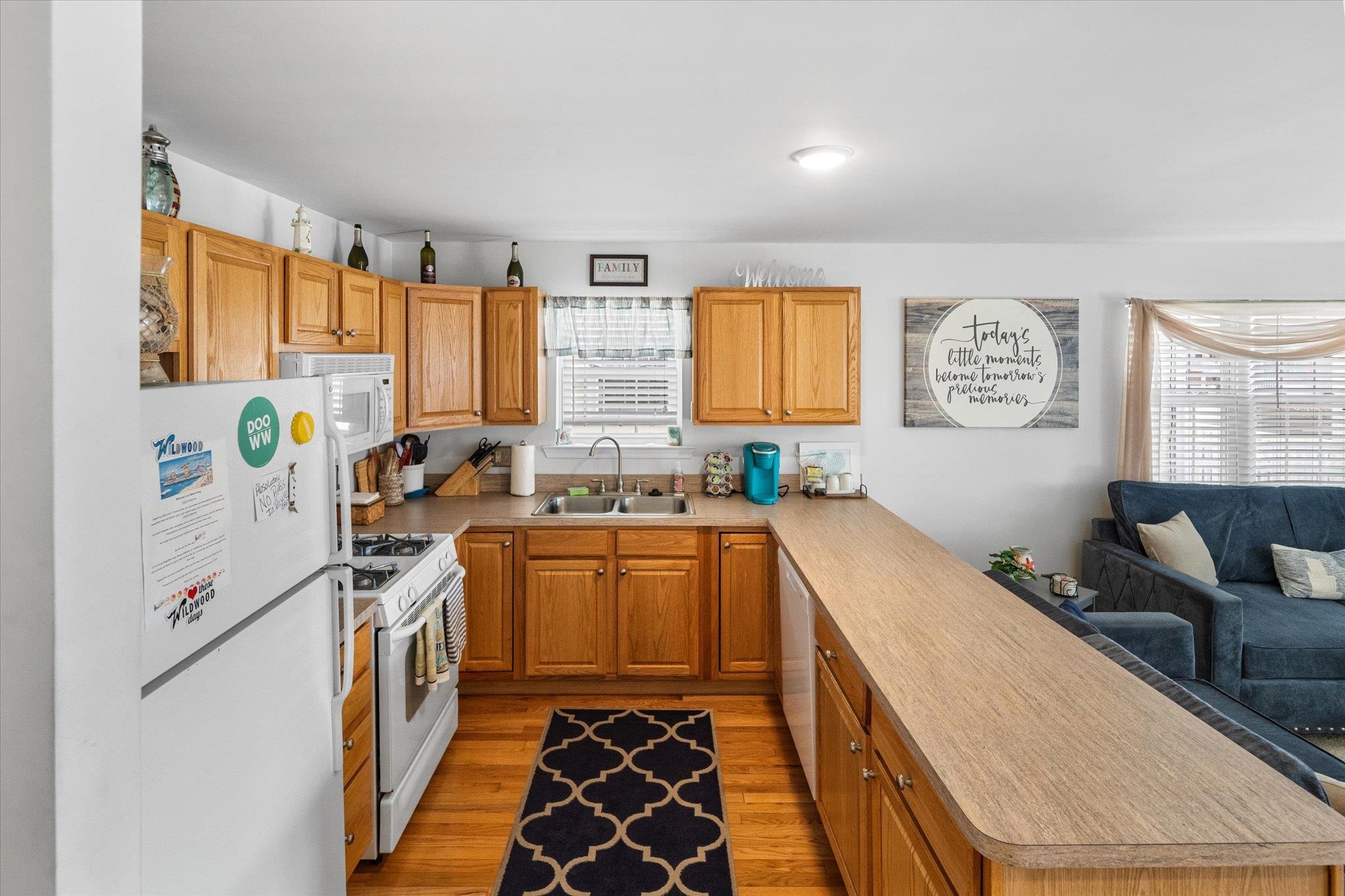 4712 Atlantic Avenue Unit: 104