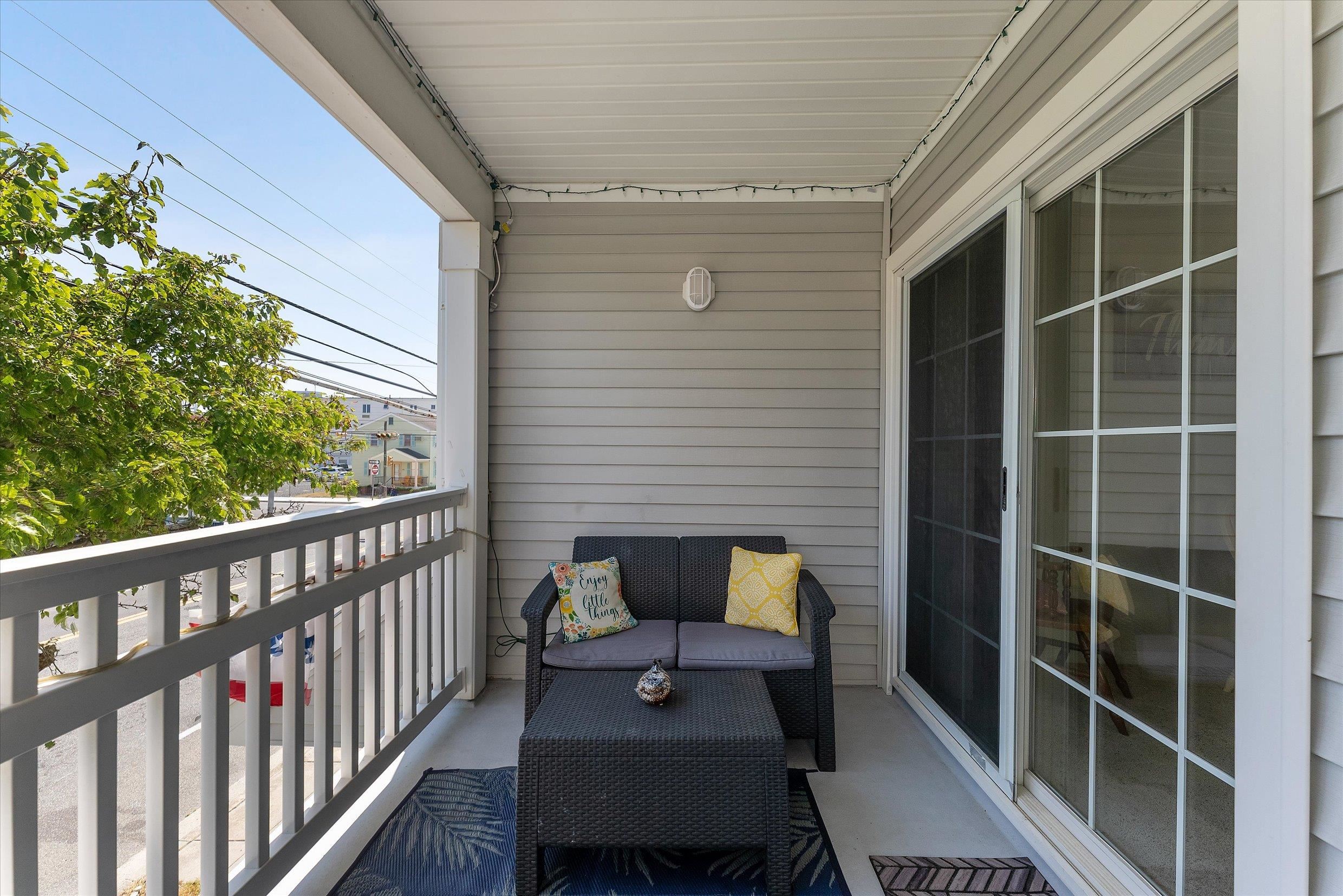 4712 Atlantic Avenue Unit: 104