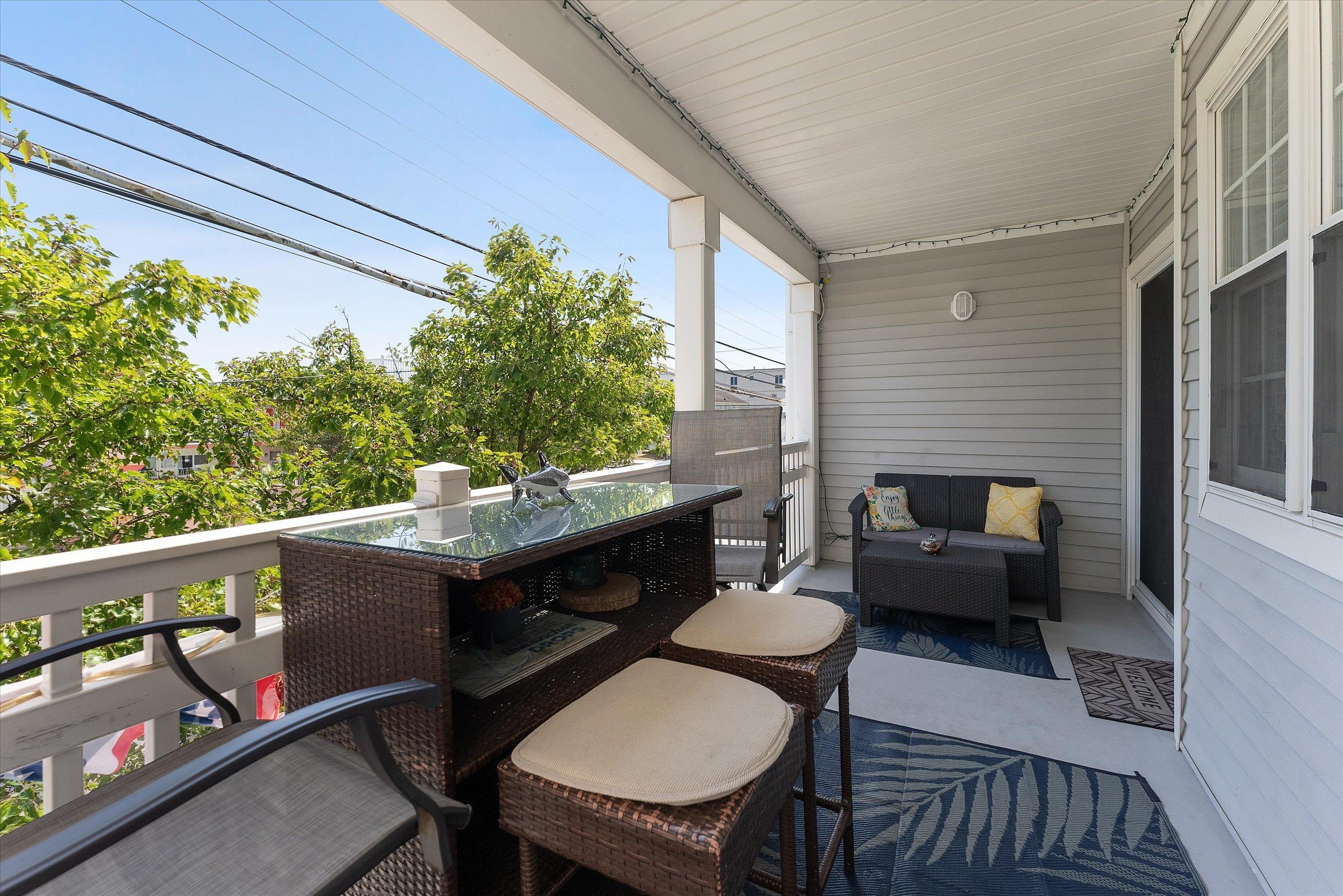 4712 Atlantic Avenue Unit: 104