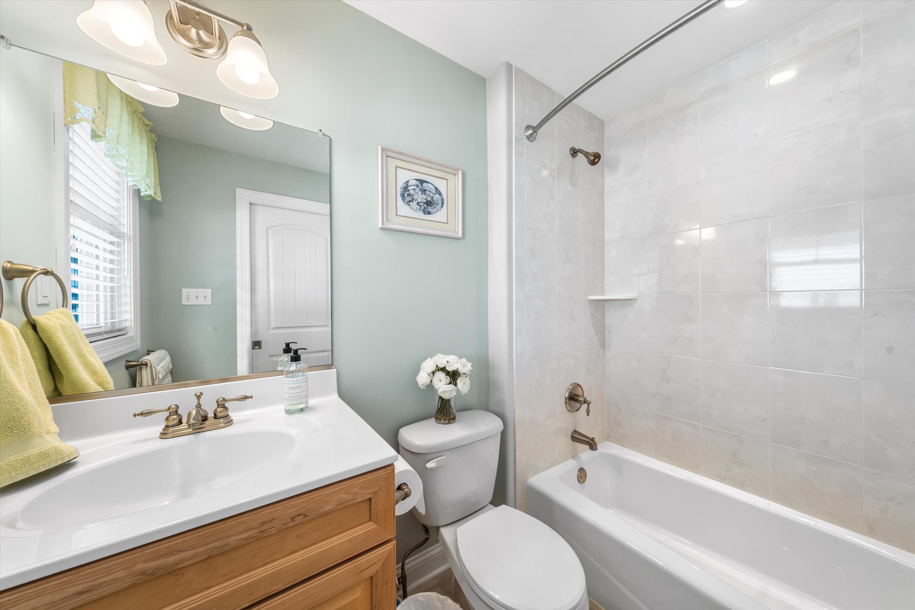 214 57th Street Unit: West