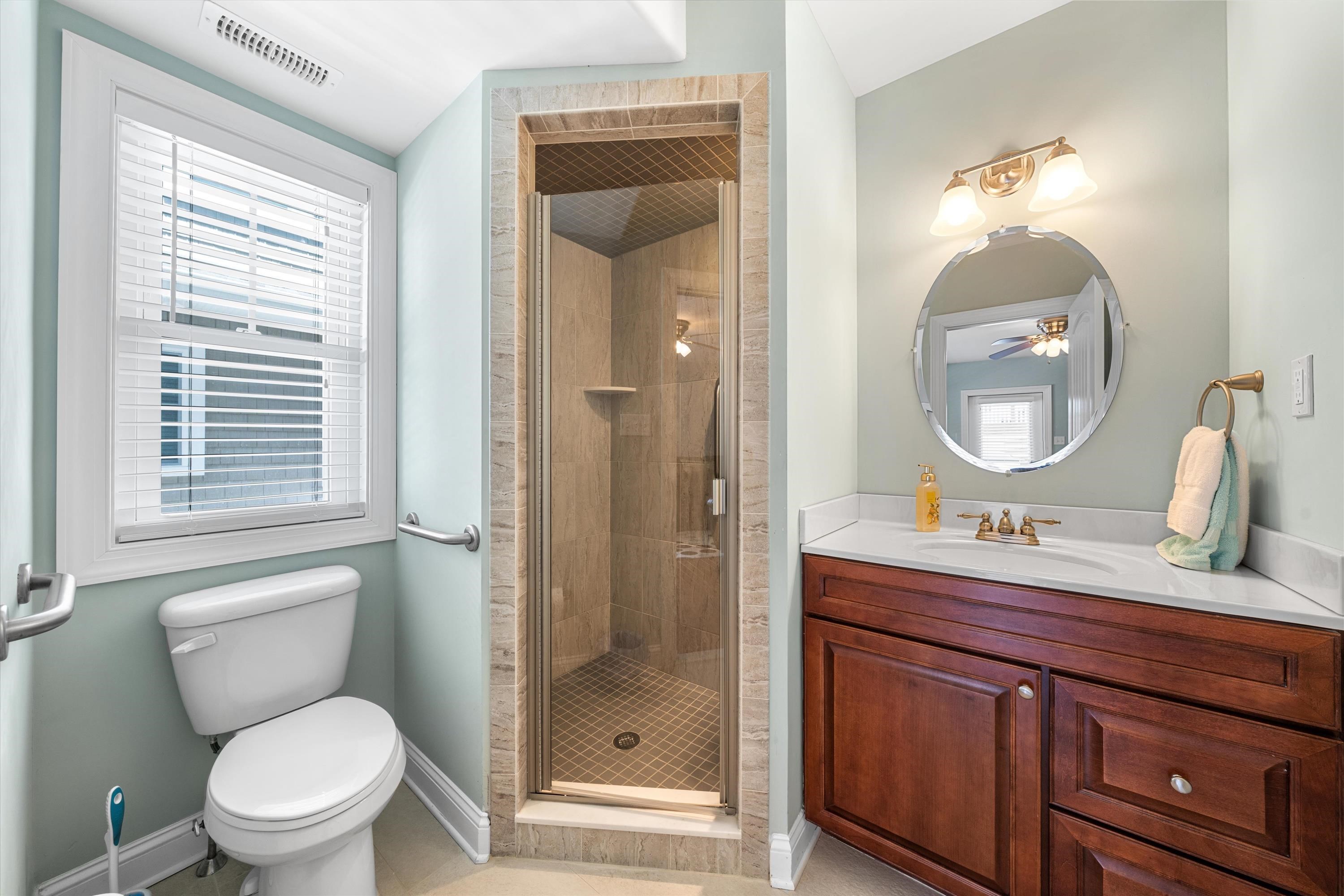 214 57th Street Unit: West