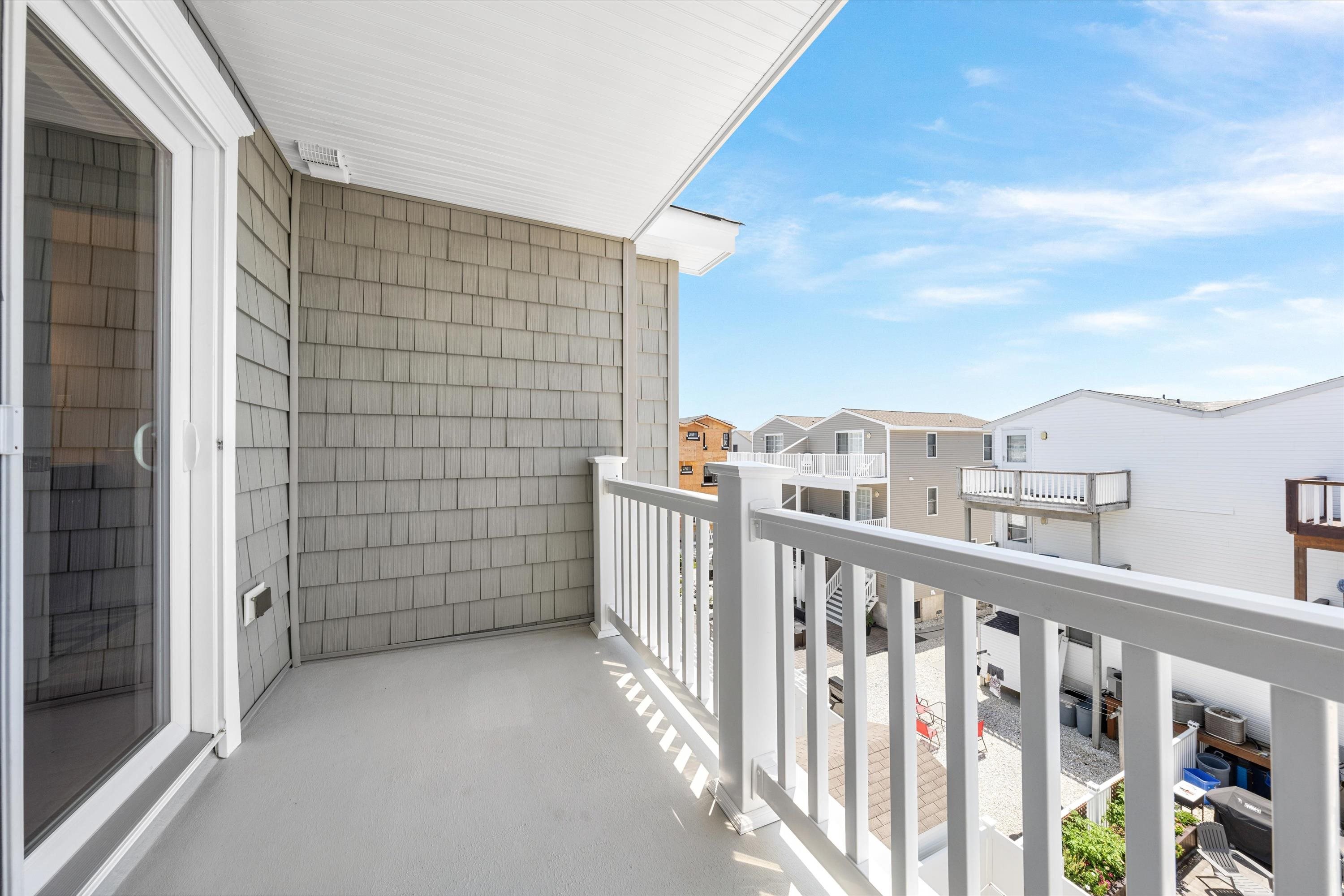 214 57th Street Unit: West