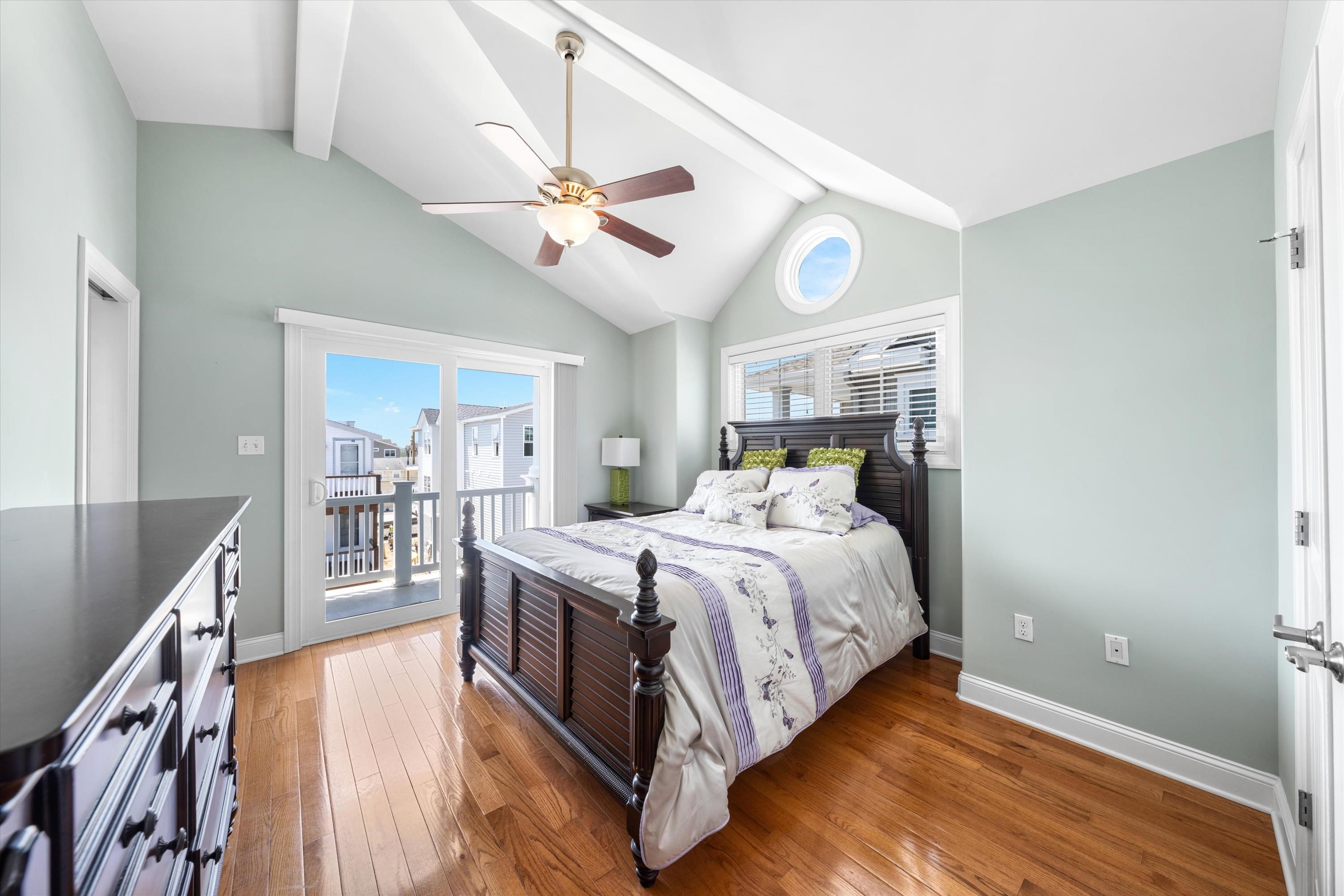 214 57th Street Unit: West