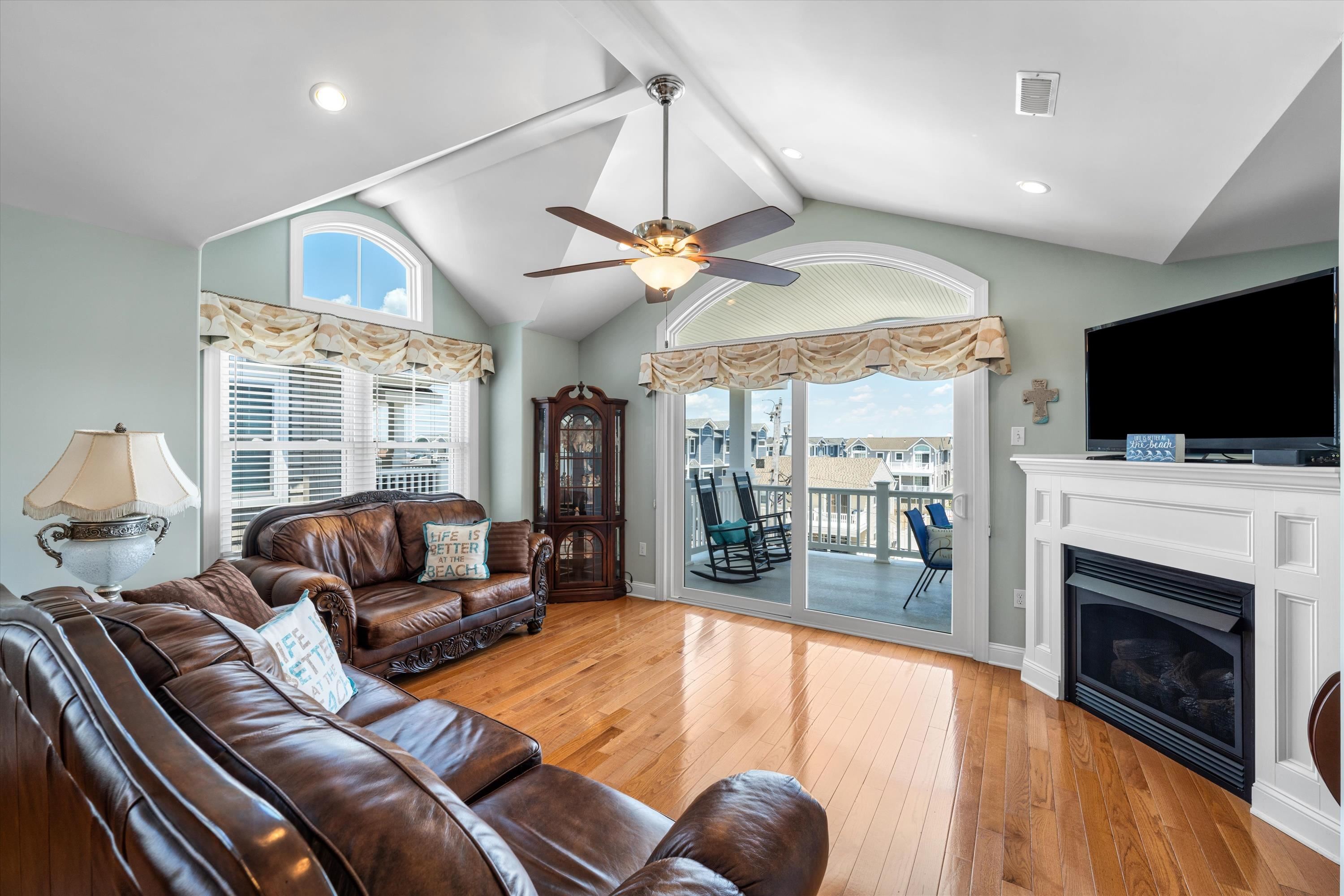 214 57th Street Unit: West