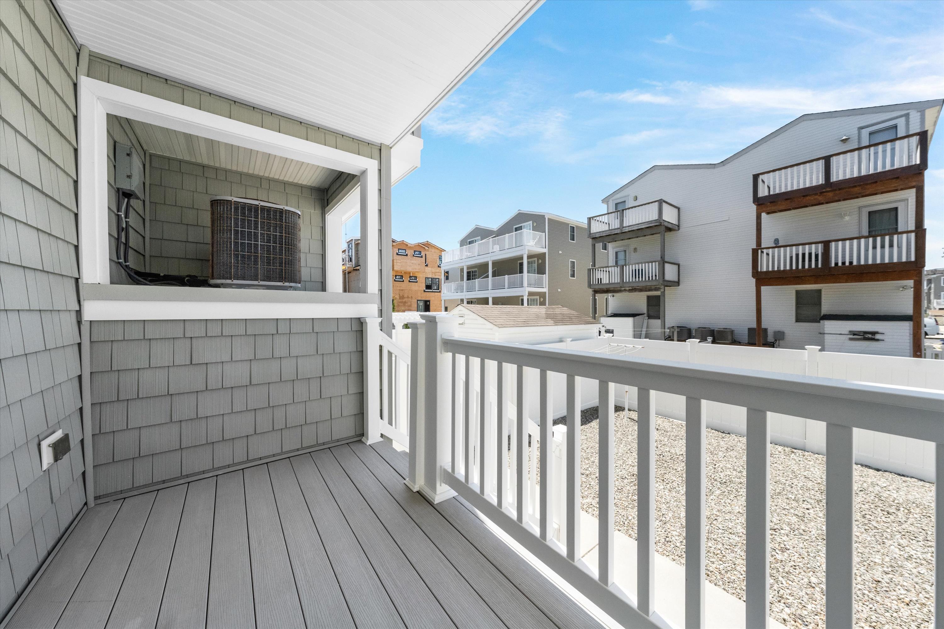 214 57th Street Unit: West