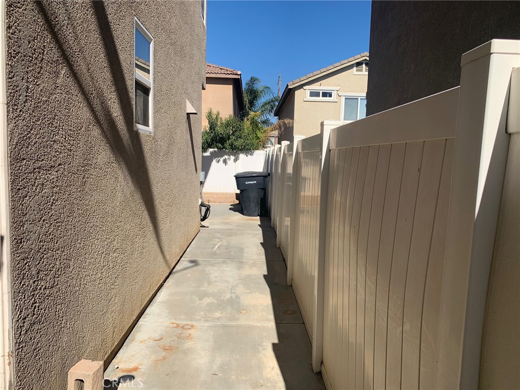 569 Corte San Marino