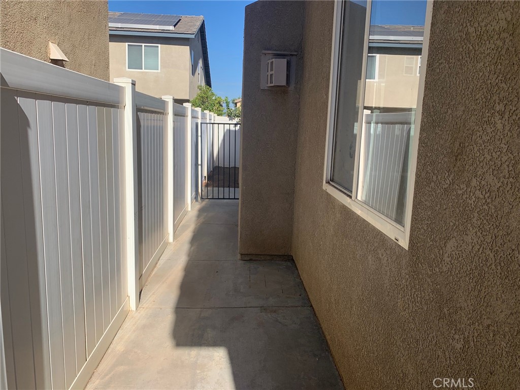 569 Corte San Marino