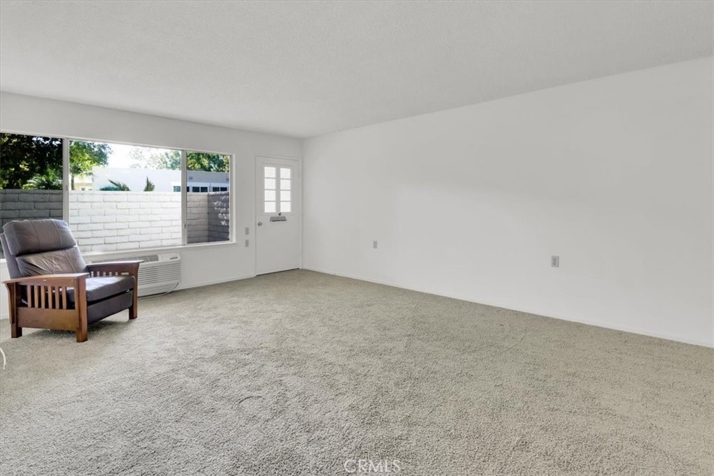 2189 Via Mariposa East B