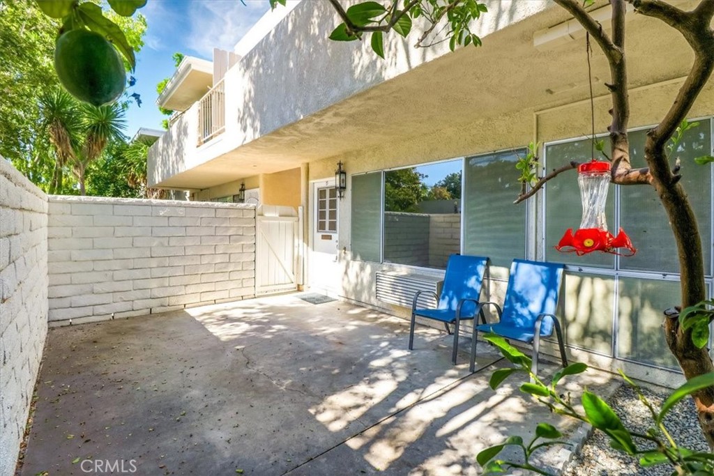 2189 Via Mariposa East B