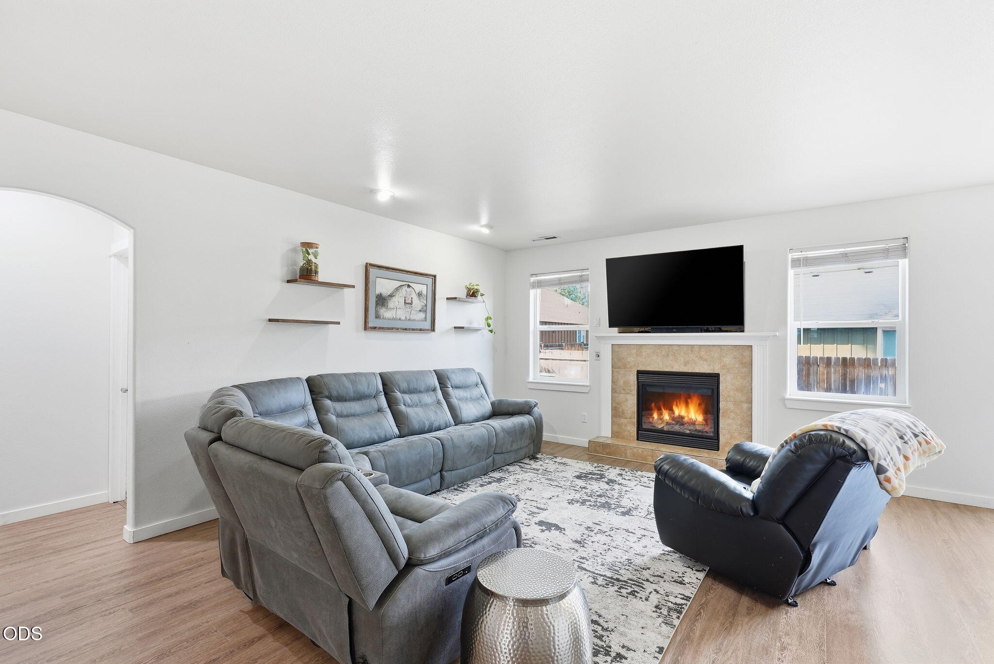 1610 W Carson Avenue
