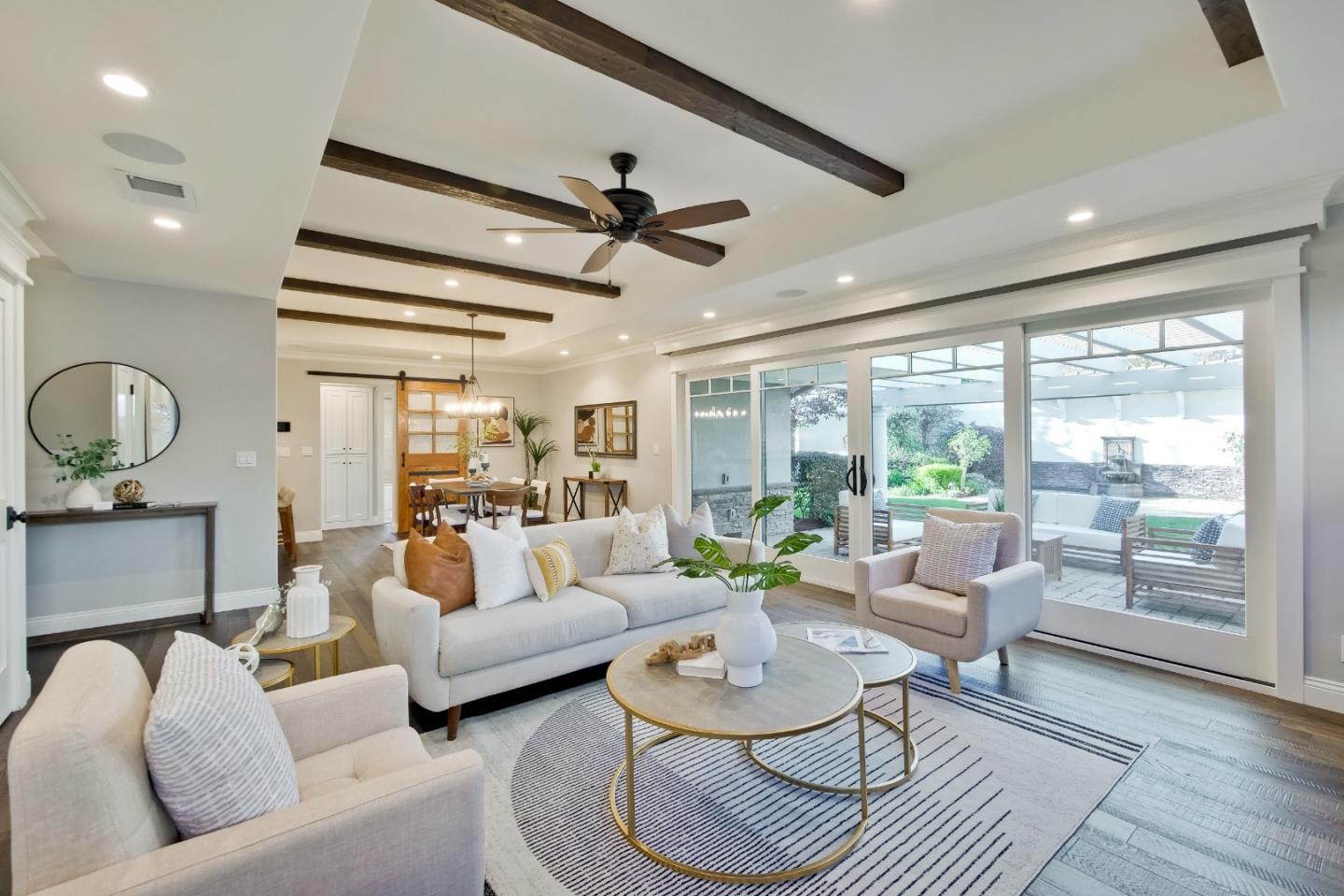 1489 Fontainbleu Avenue