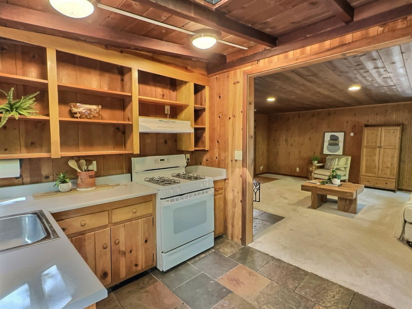 173 North Sequoia Road