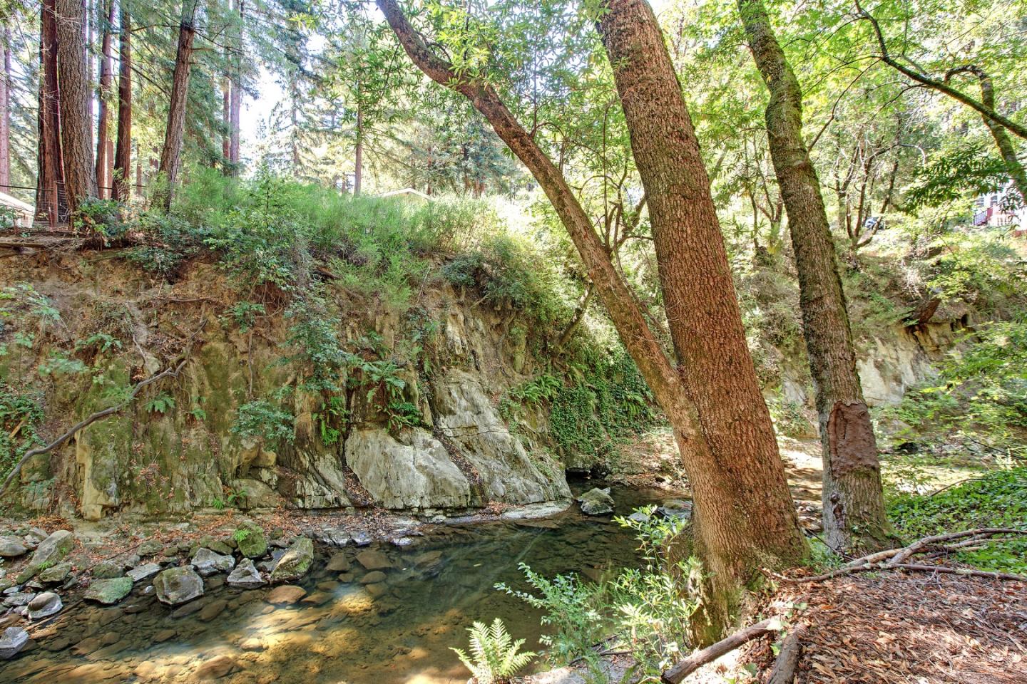 173 North Sequoia Road