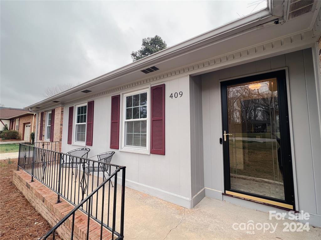 409 Arrowood Avenue
