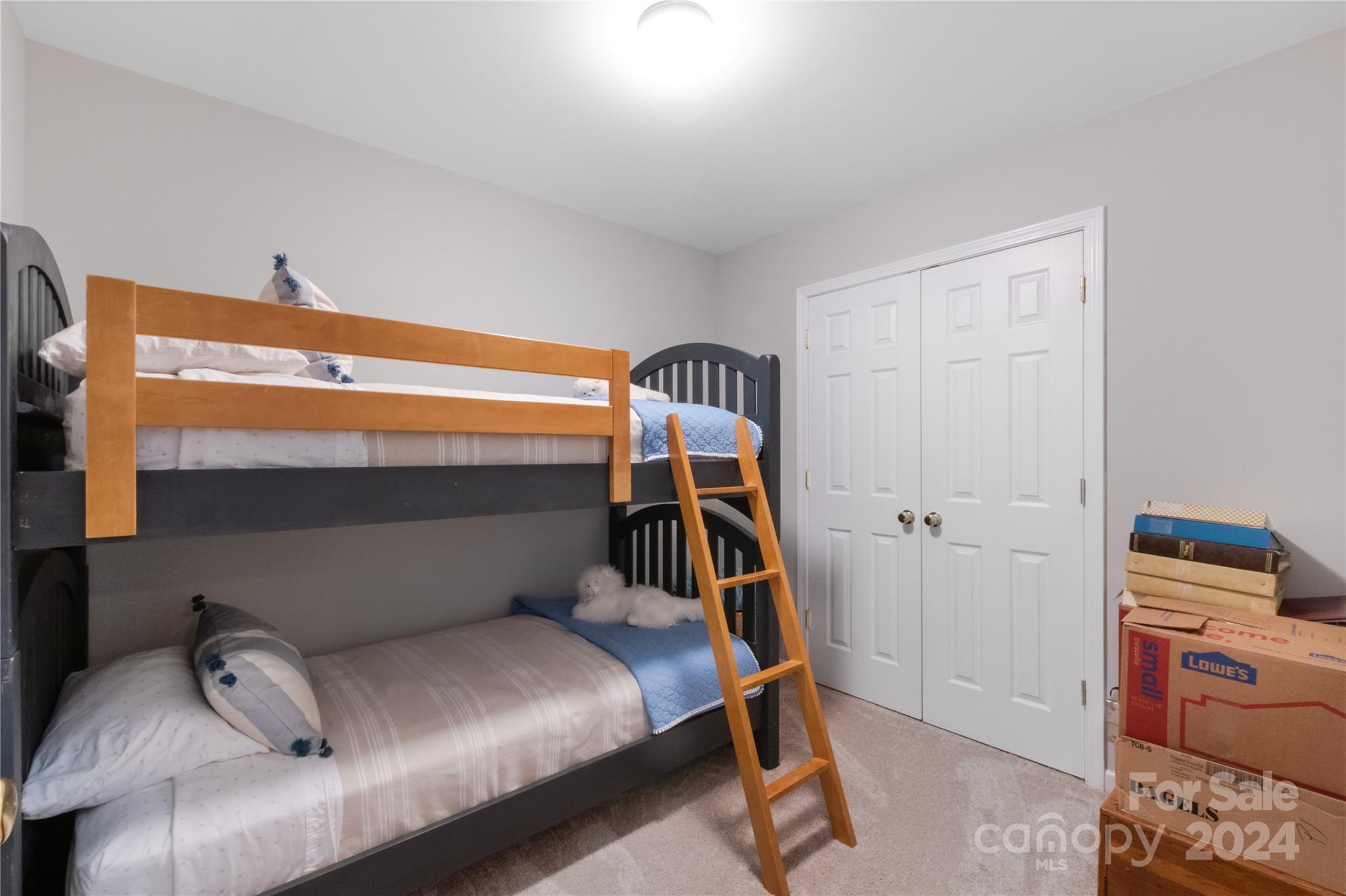 918 Little Creek Drive