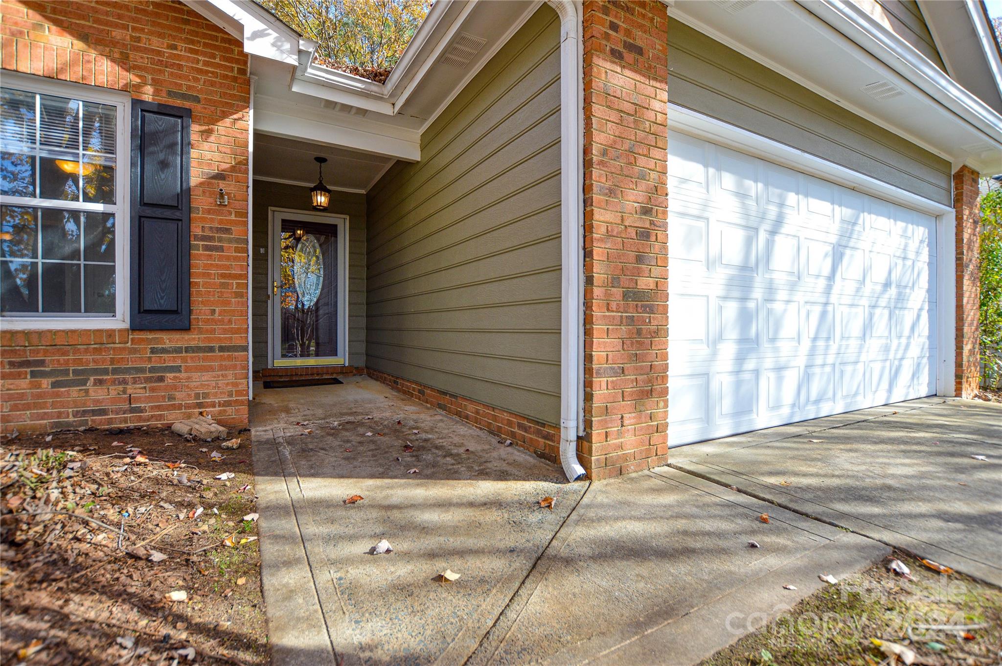5900 White Cliffs Drive